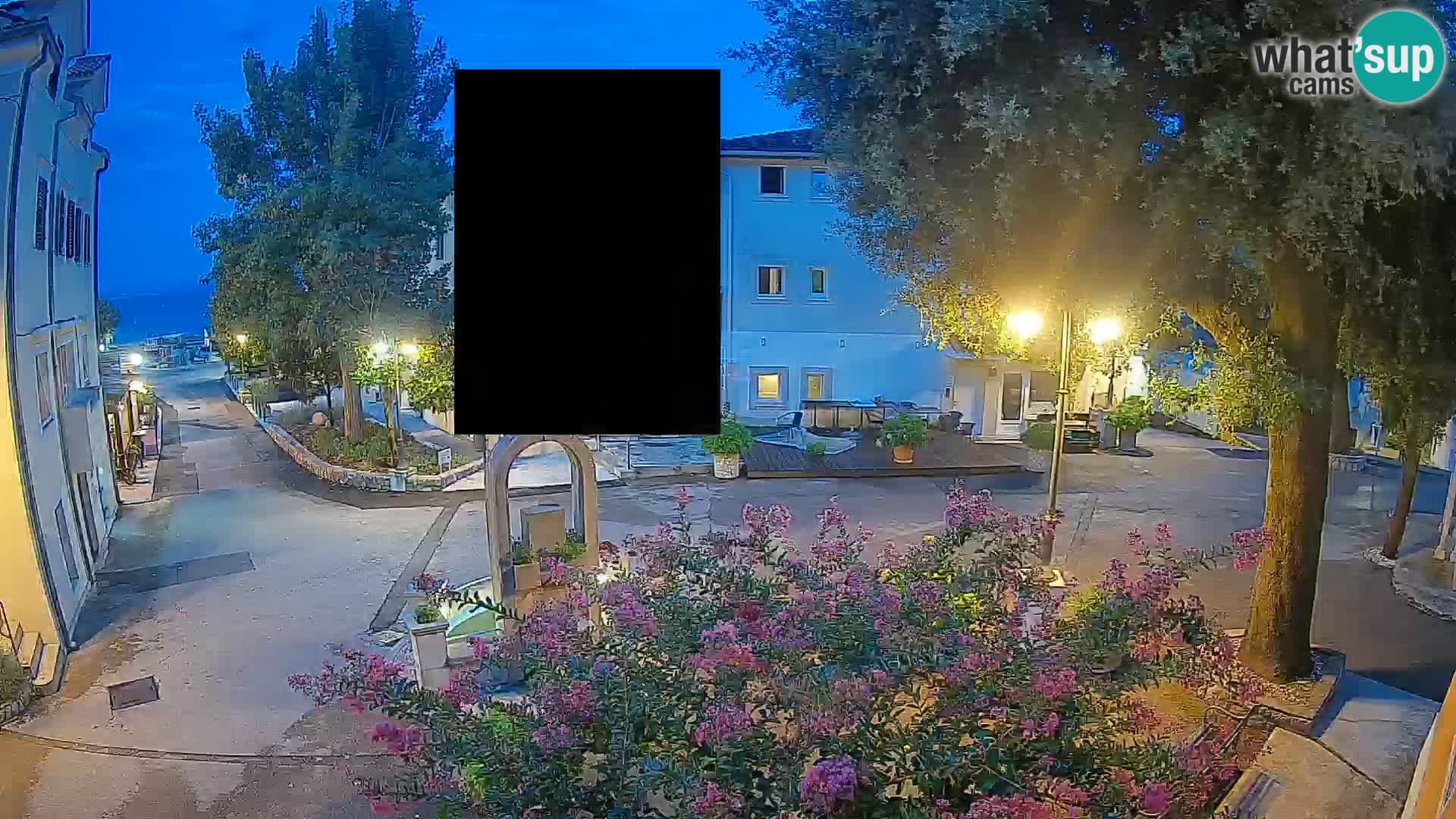Web kamera centar Mošćeničke Drage – Pogled uživo