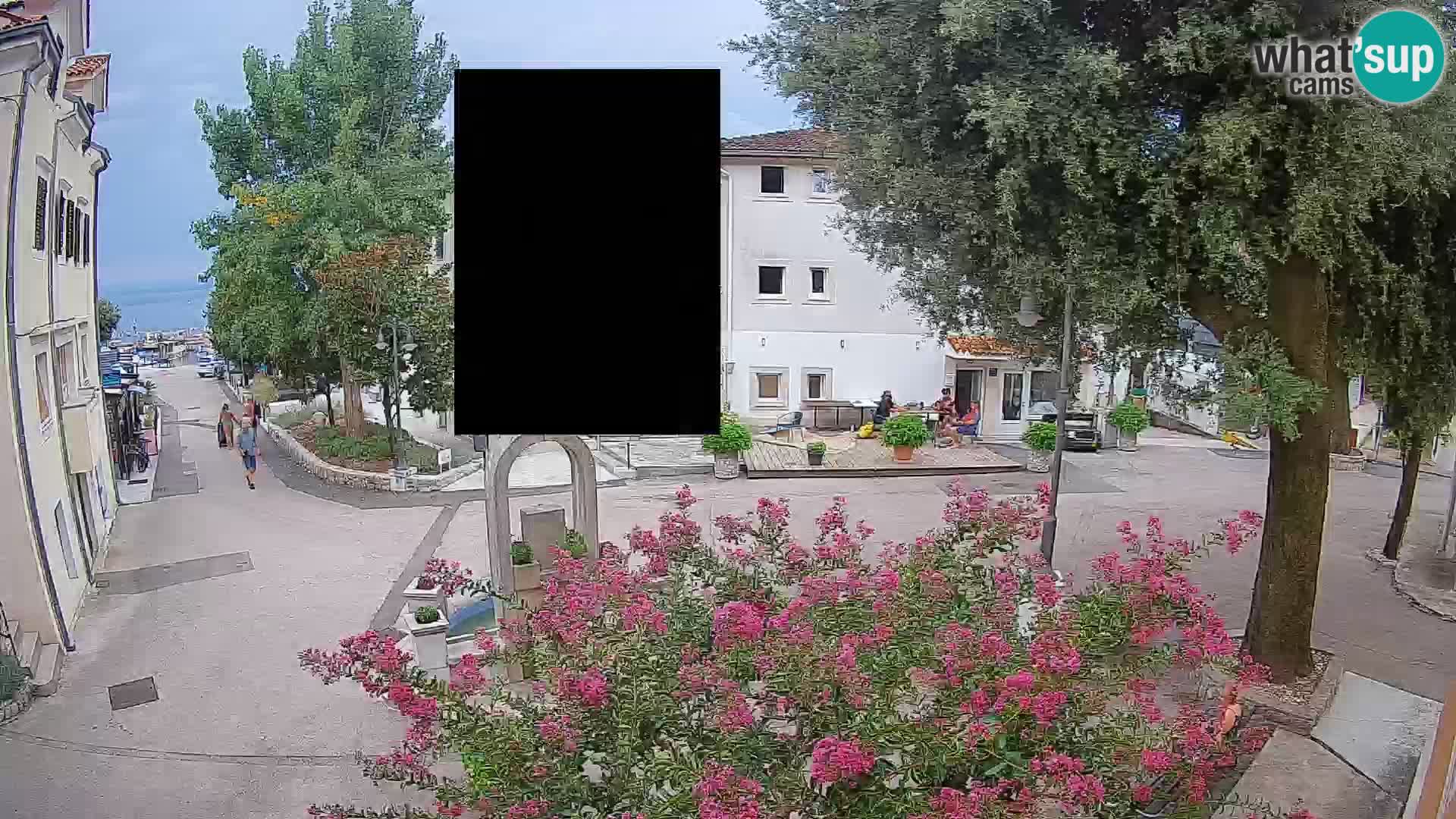 Webcam Mošćenička Draga Center – Live View of the Town Center