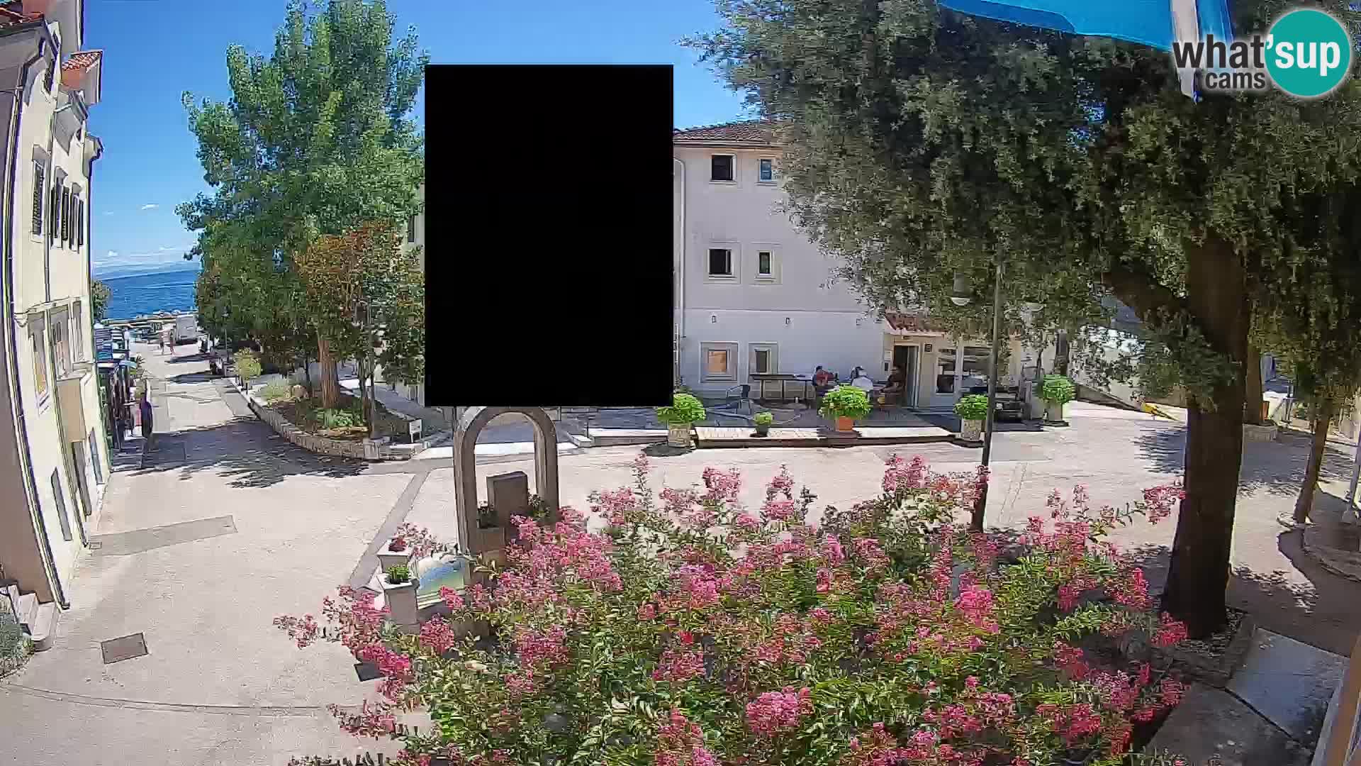 Web kamera centar Mošćeničke Drage – Pogled uživo