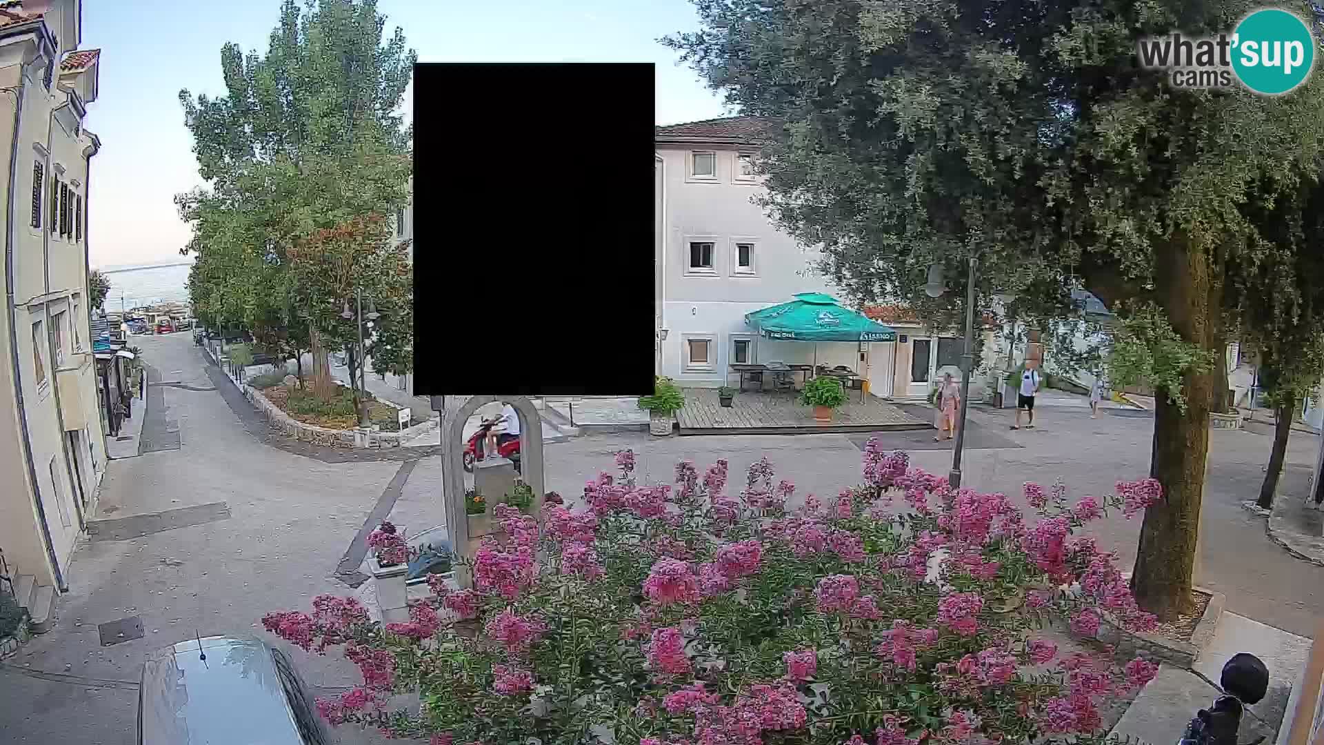 Spletna kamera center Mošćeniška Draga – Pogled v živo