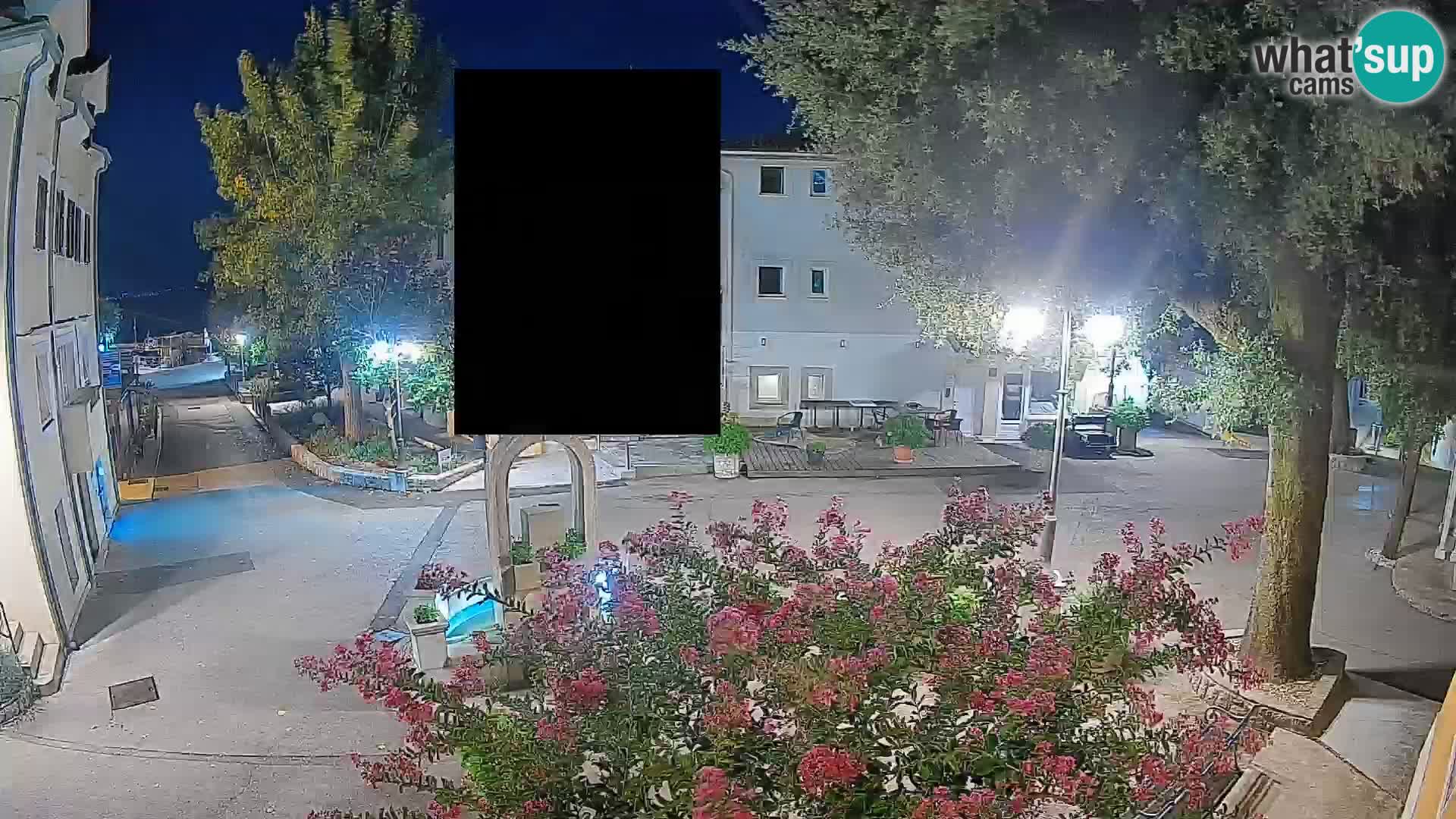 Spletna kamera center Mošćeniška Draga – Pogled v živo