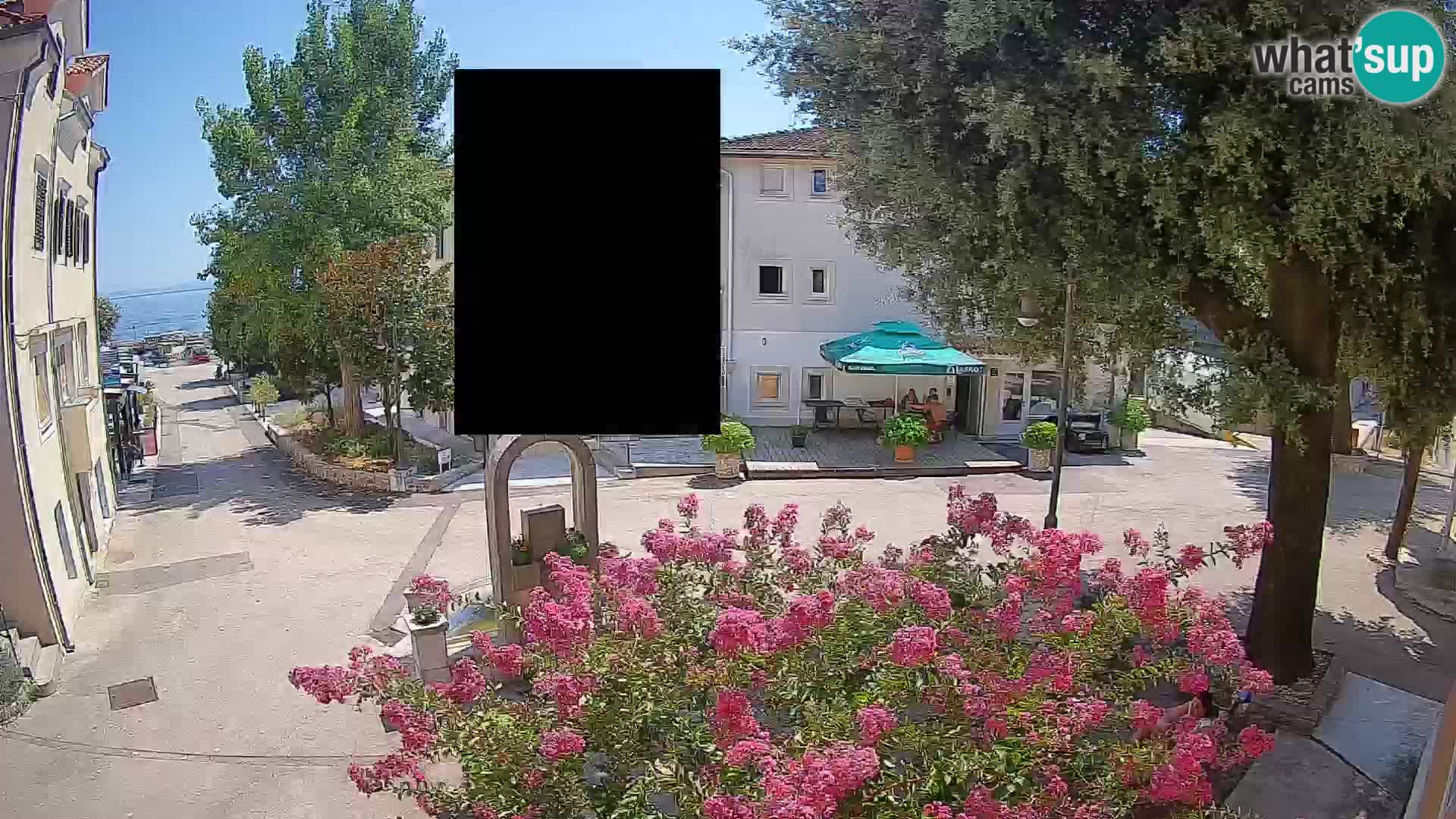 Spletna kamera center Mošćeniška Draga – Pogled v živo
