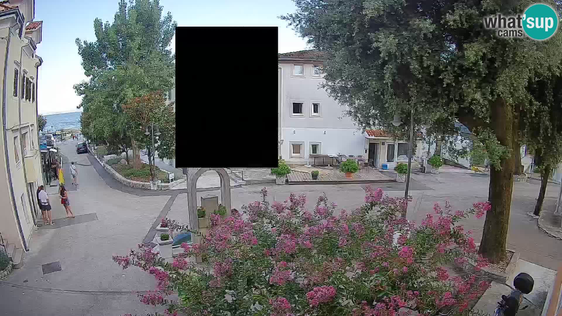 Webcam Mošćenička Draga Center – Live View of the Town Center