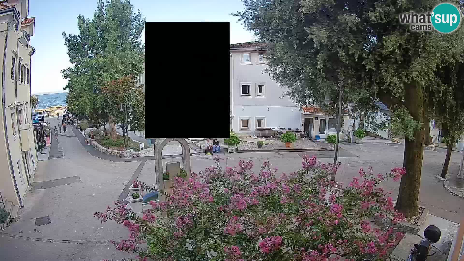 Webcam Mošćenička Draga Center – Live View of the Town Center