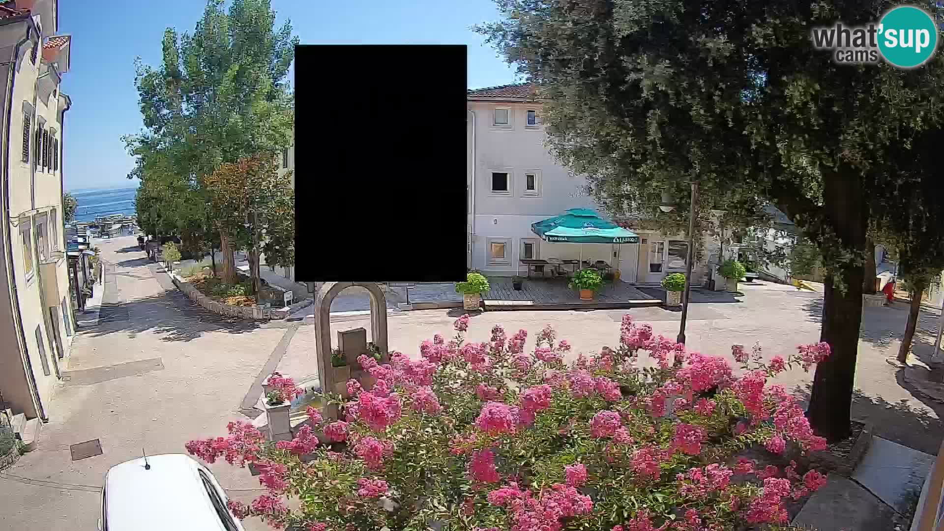 Webcam Mošćenička Draga Center – Live View of the Town Center