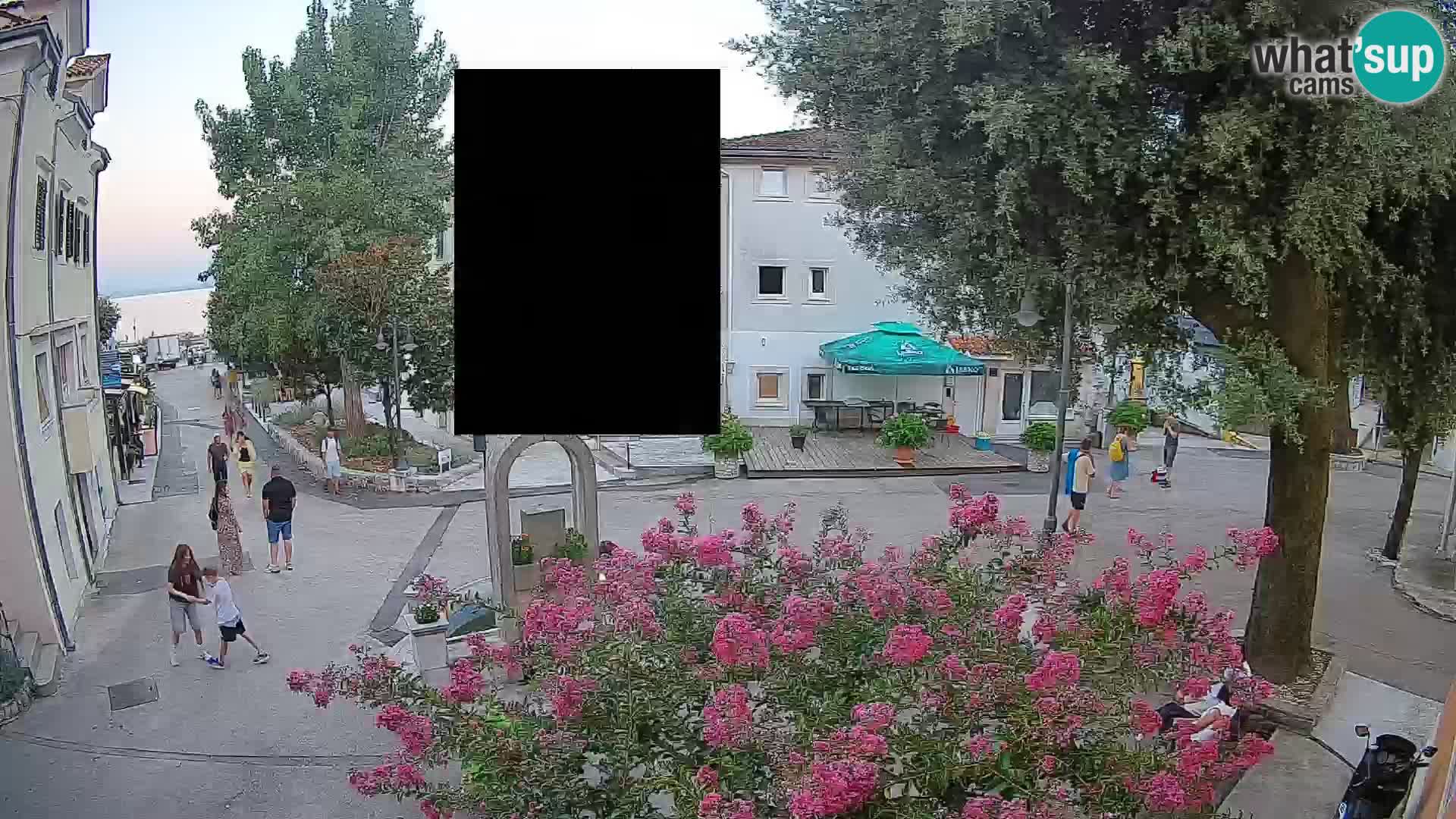 Webcam Mošćenička Draga Center – Live View of the Town Center