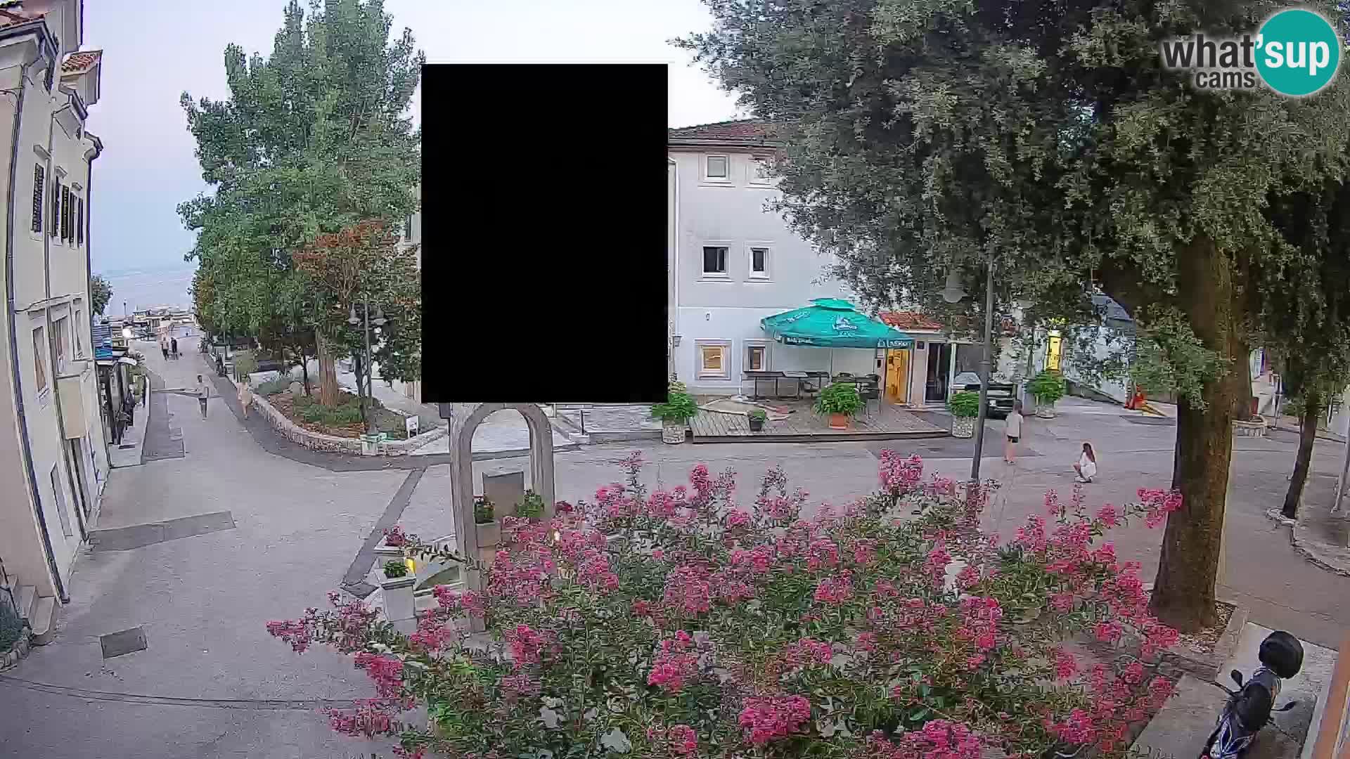 Webcam Mošćenička Draga Center – Live View of the Town Center