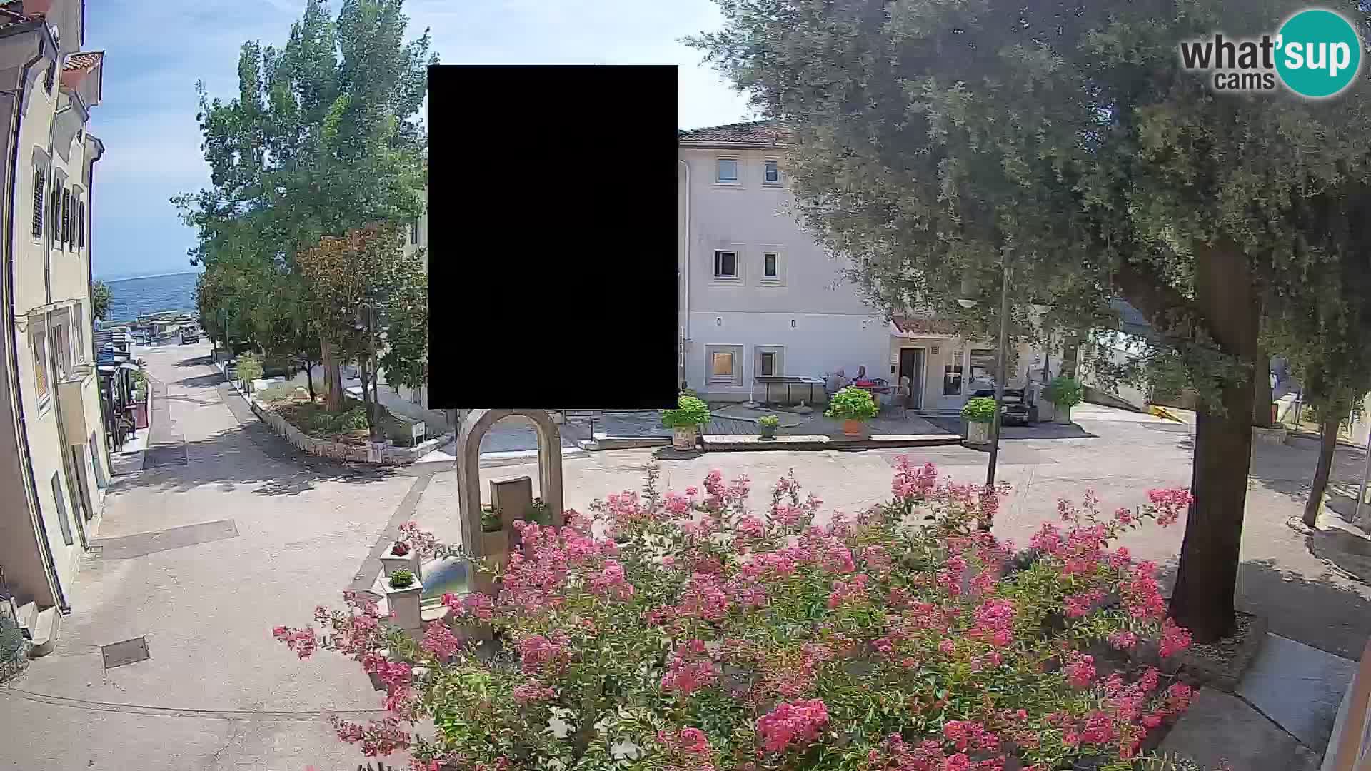 Webcam Mošćenička Draga Center – Live View of the Town Center