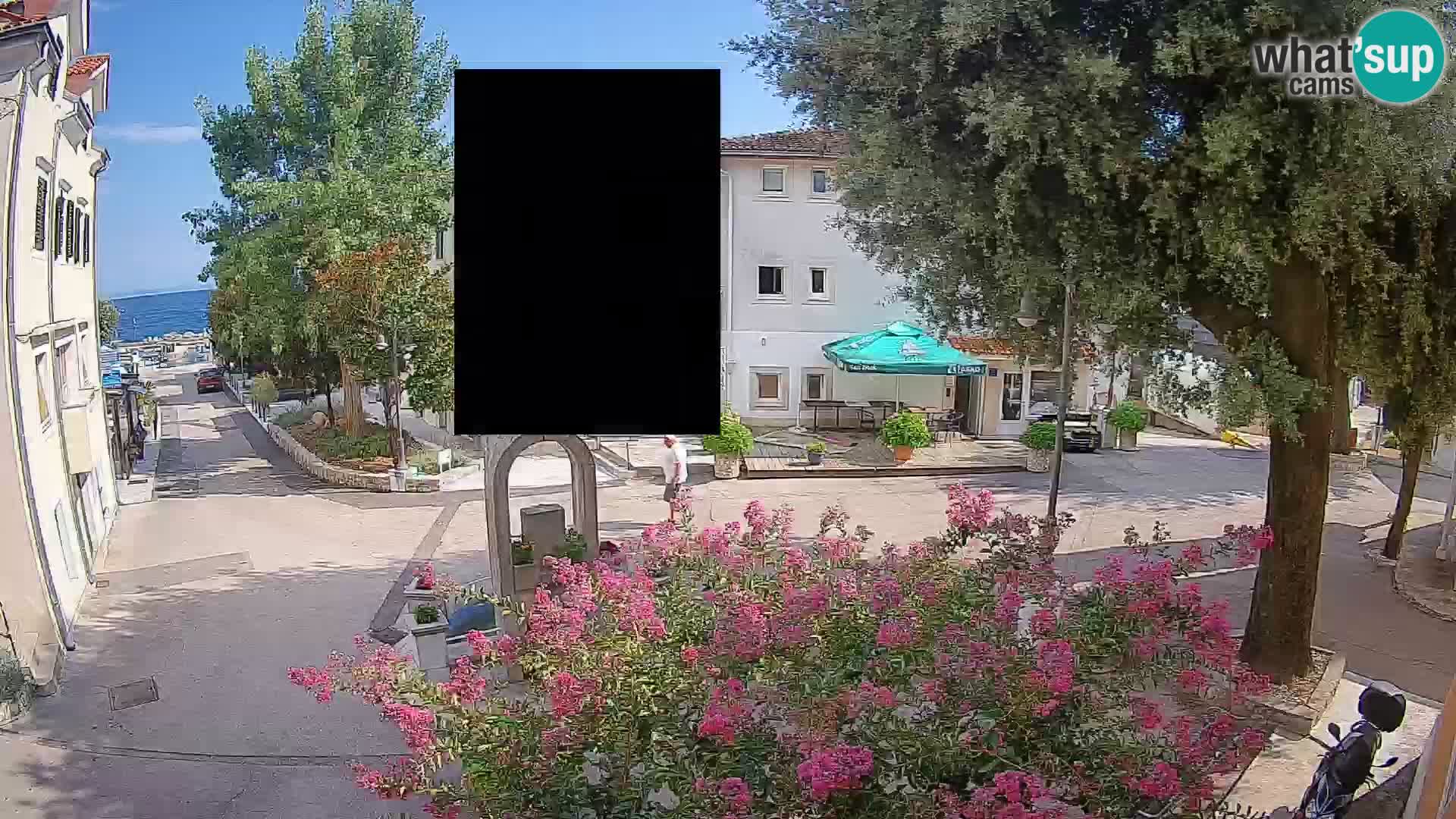 Spletna kamera center Mošćeniška Draga – Pogled v živo