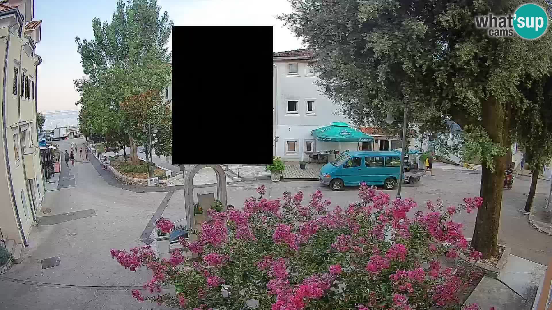 Spletna kamera center Mošćeniška Draga – Pogled v živo