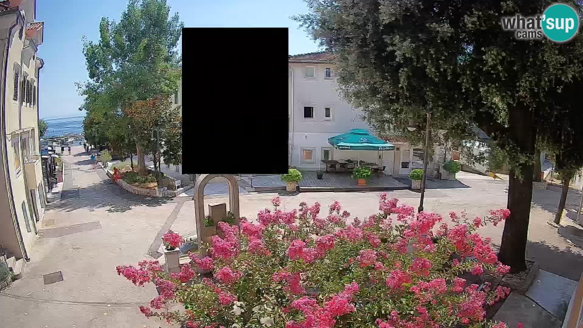 Webcam Mošćenička Draga Center – Live View of the Town Center