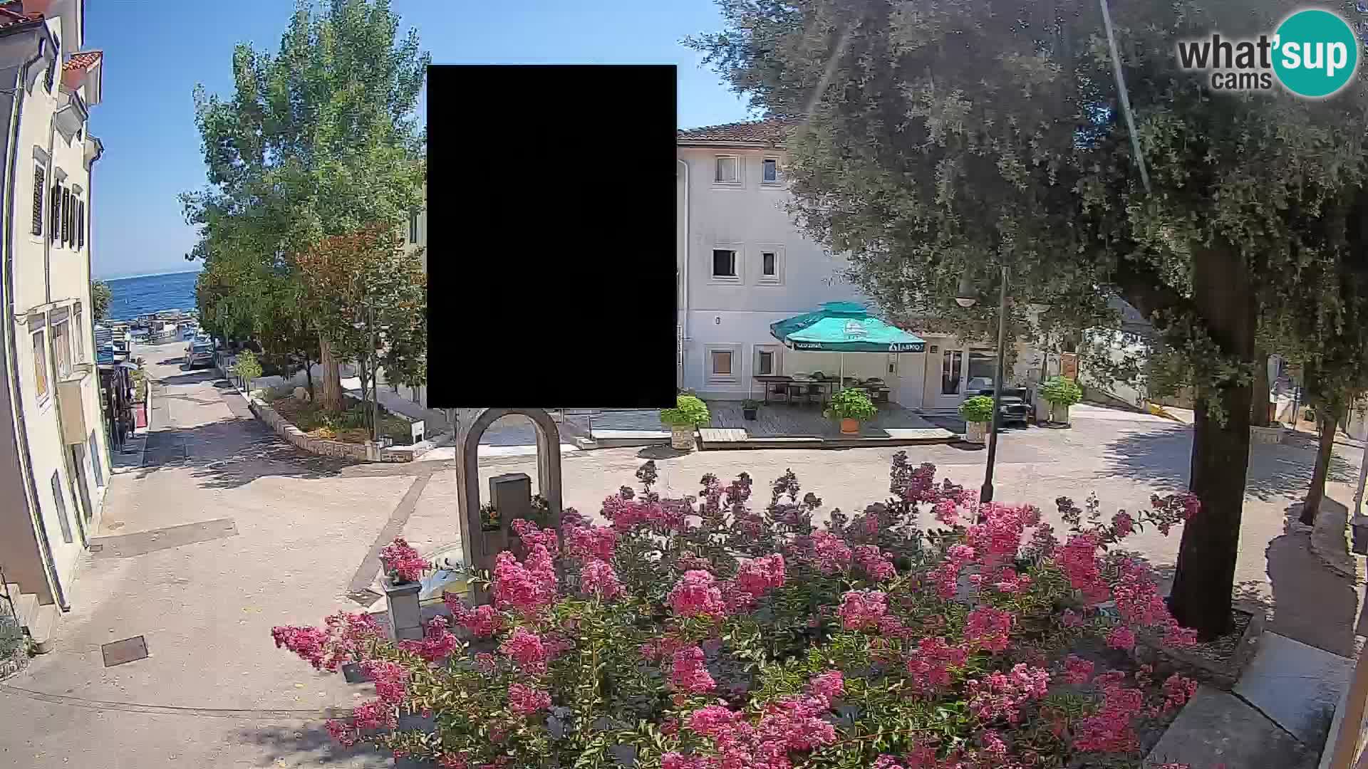 Webcam Mošćenička Draga Center – Live View of the Town Center