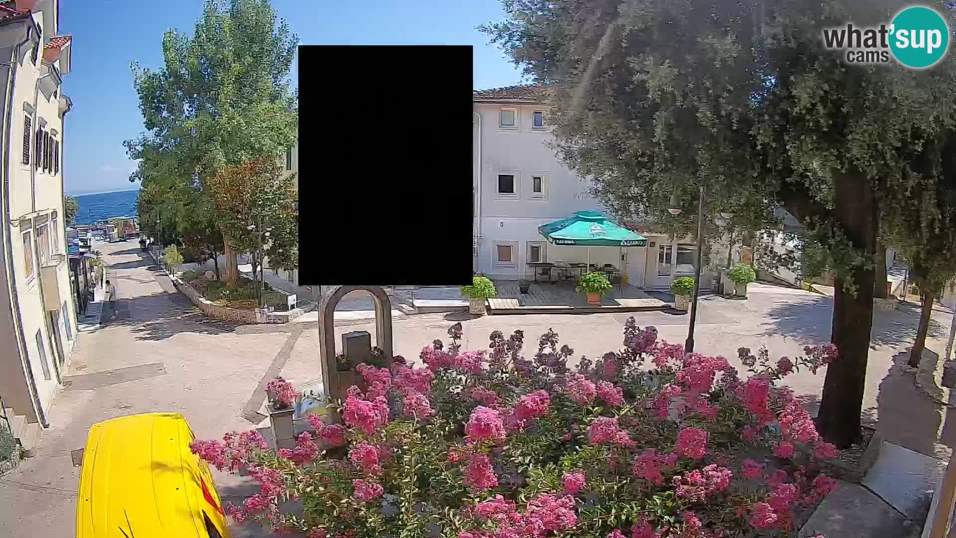 Webcam Mošćenička Draga Center – Live View of the Town Center