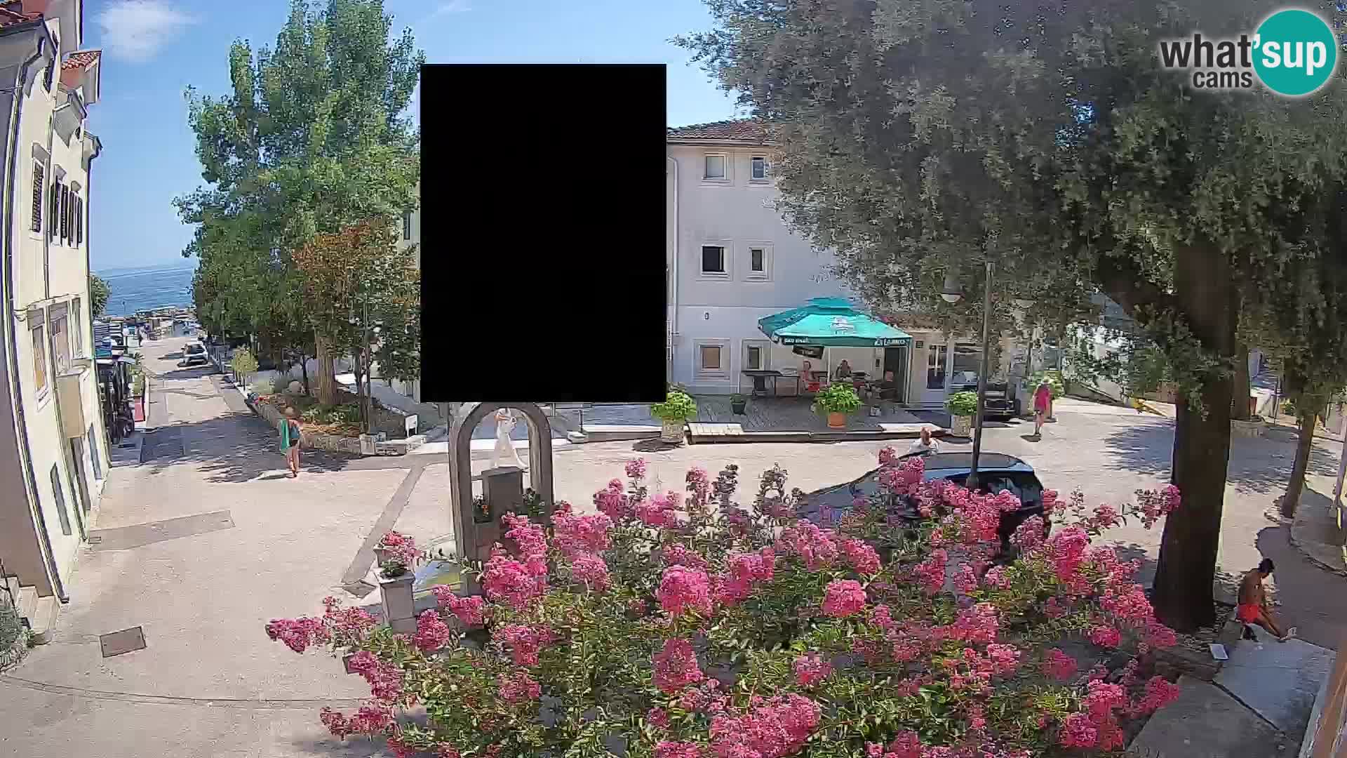 Web kamera centar Mošćeničke Drage – Pogled uživo