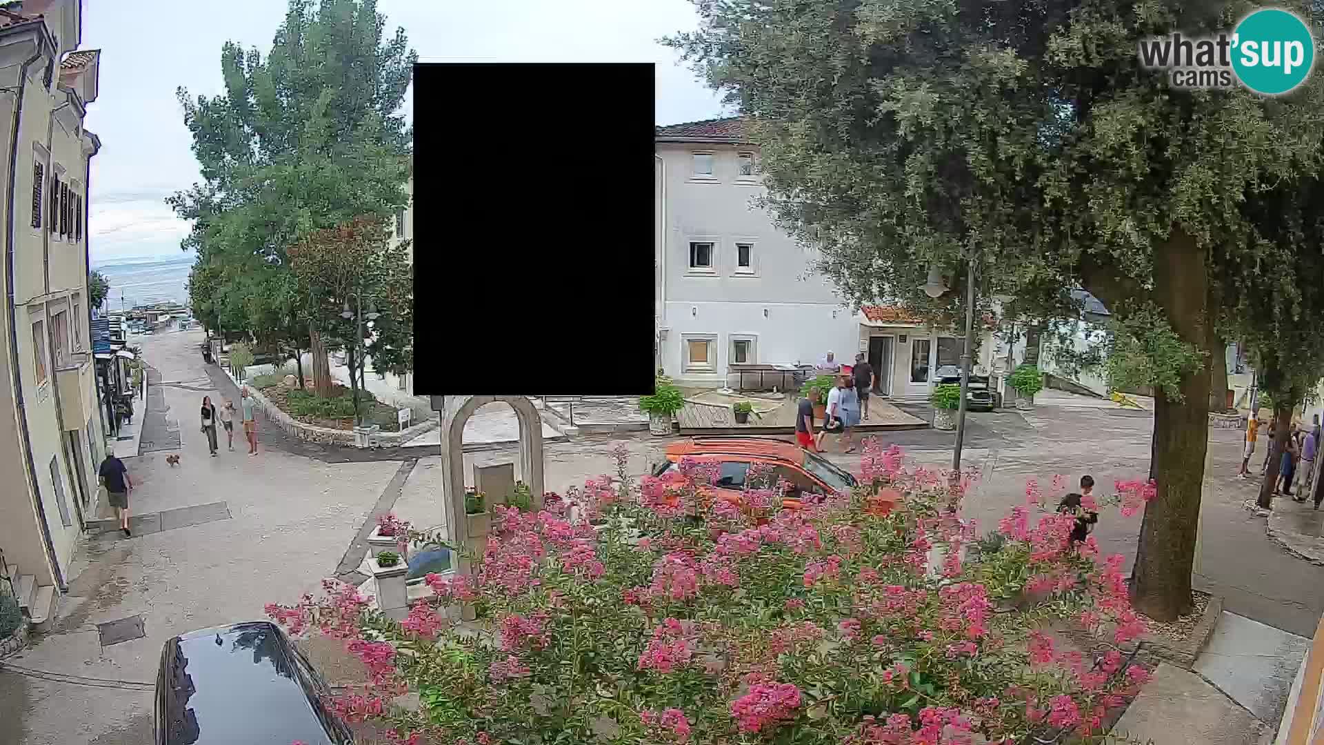 Webcam Mošćenička Draga Center – Live View of the Town Center