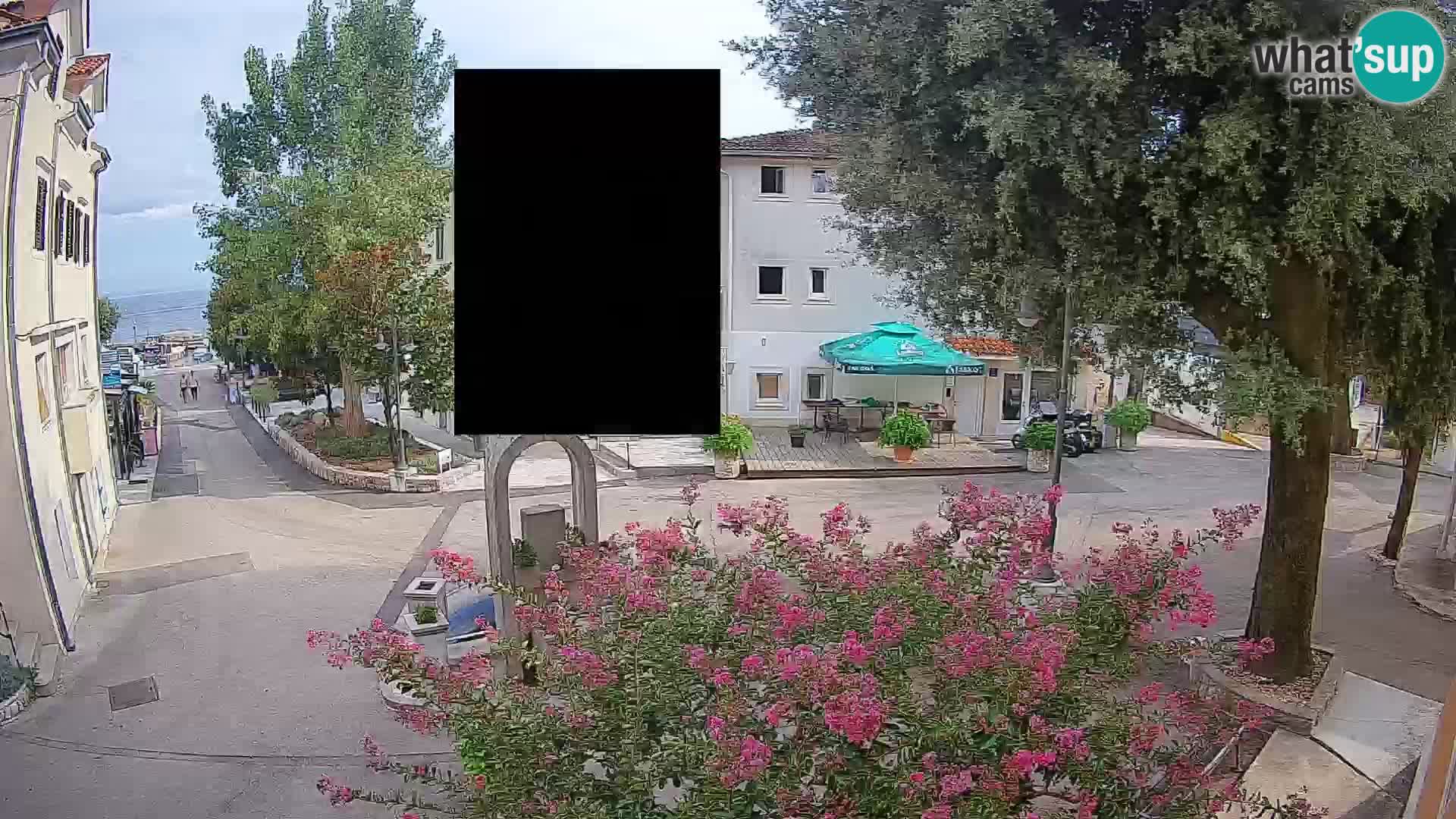 Webcam Mošćenička Draga Center – Live View of the Town Center
