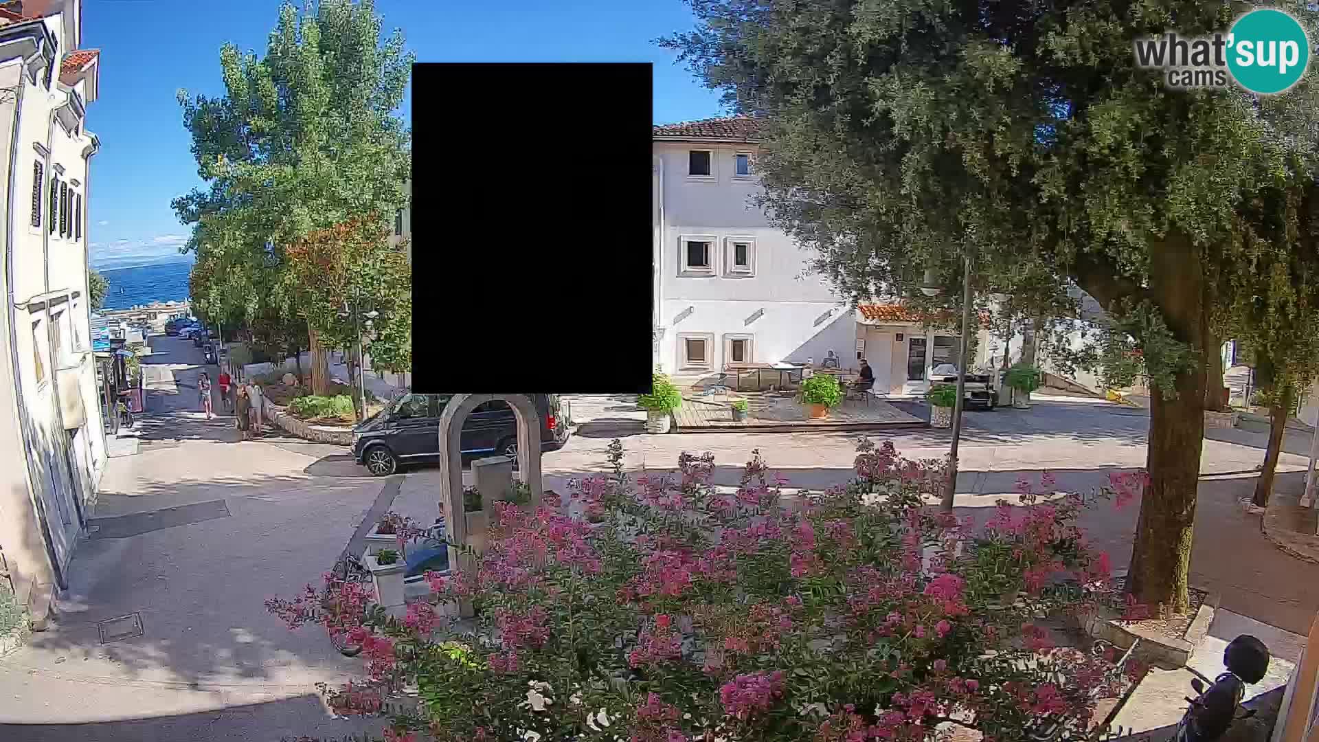 Spletna kamera center Mošćeniška Draga – Pogled v živo