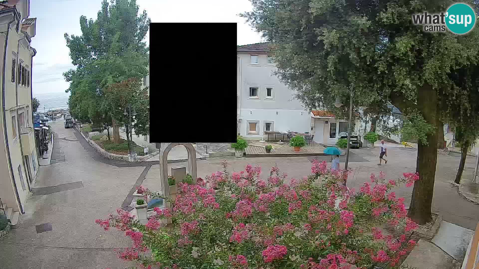 Spletna kamera center Mošćeniška Draga – Pogled v živo