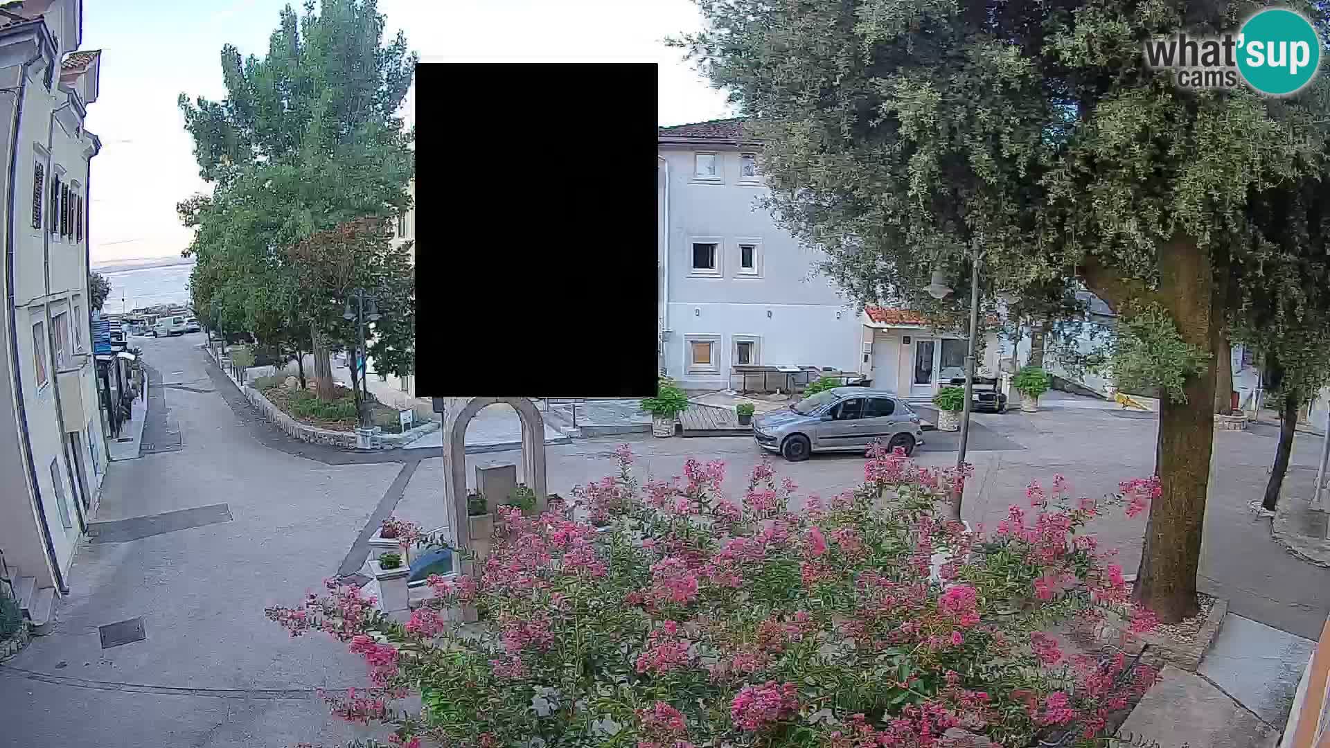 Web kamera centar Mošćeničke Drage – Pogled uživo