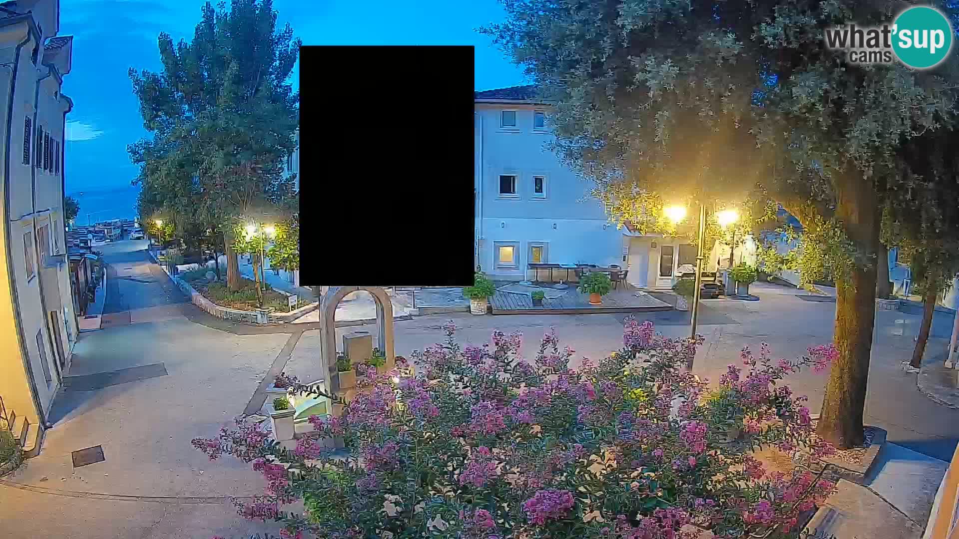 Web kamera centar Mošćeničke Drage – Pogled uživo