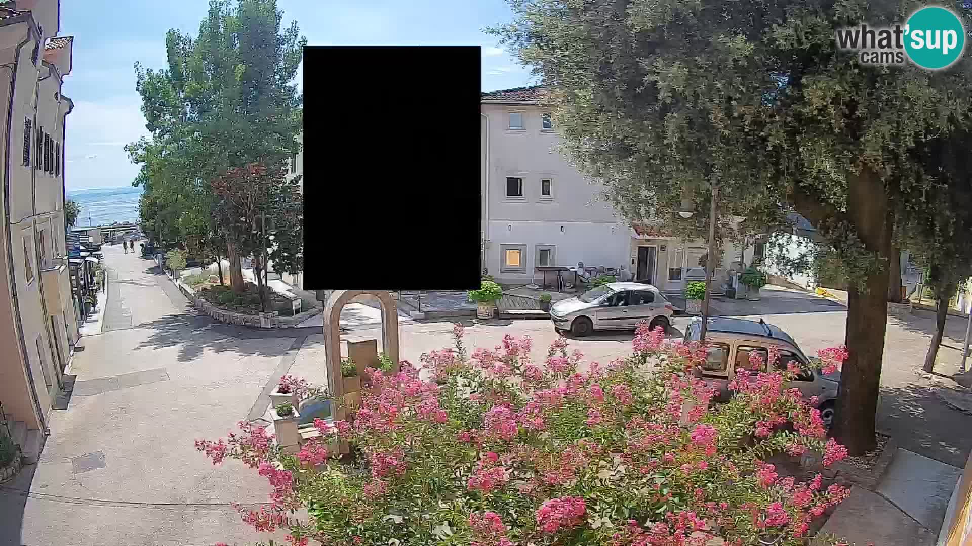 Spletna kamera center Mošćeniška Draga – Pogled v živo