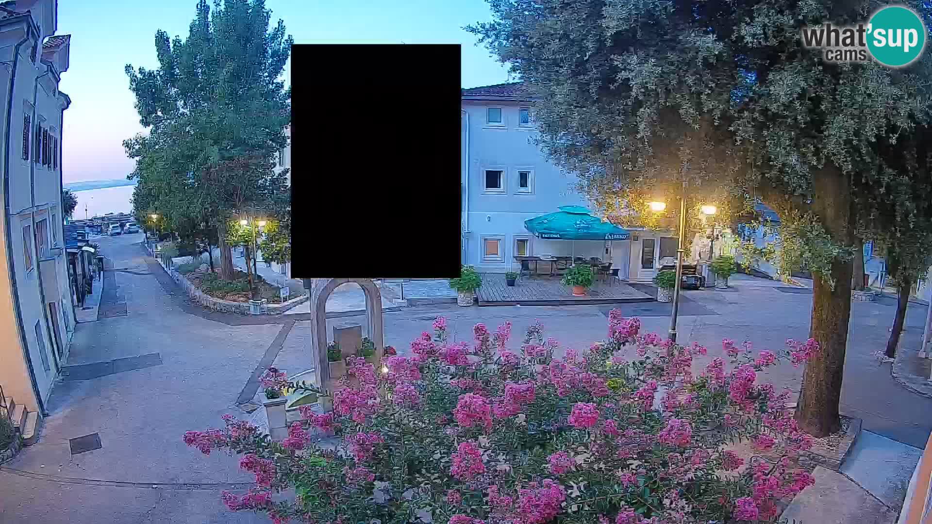 Web kamera centar Mošćeničke Drage – Pogled uživo