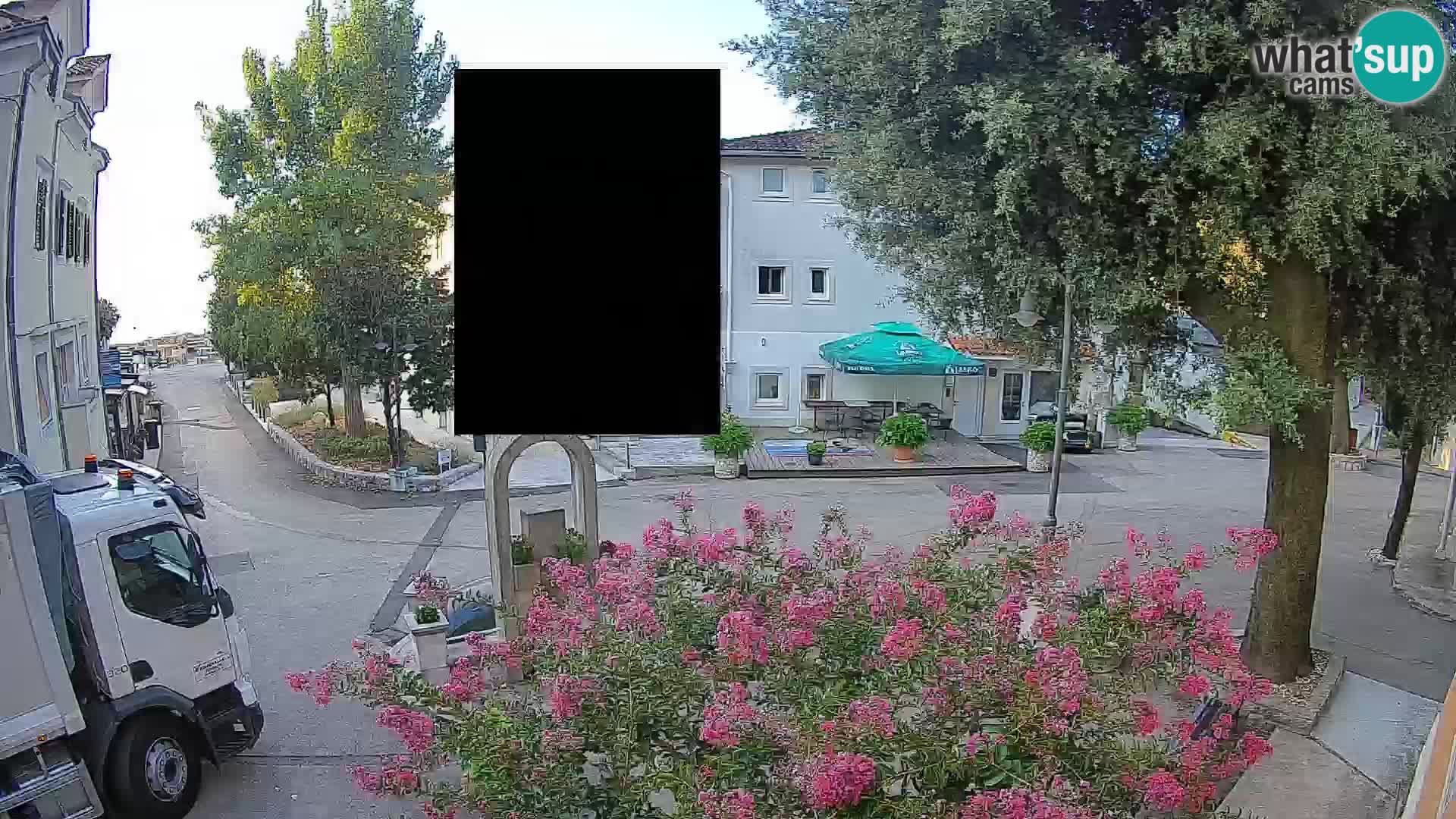 Web kamera centar Mošćeničke Drage – Pogled uživo