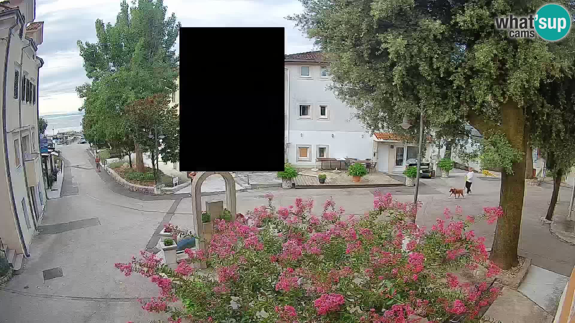 Webcam Mošćenička Draga Center – Live View of the Town Center