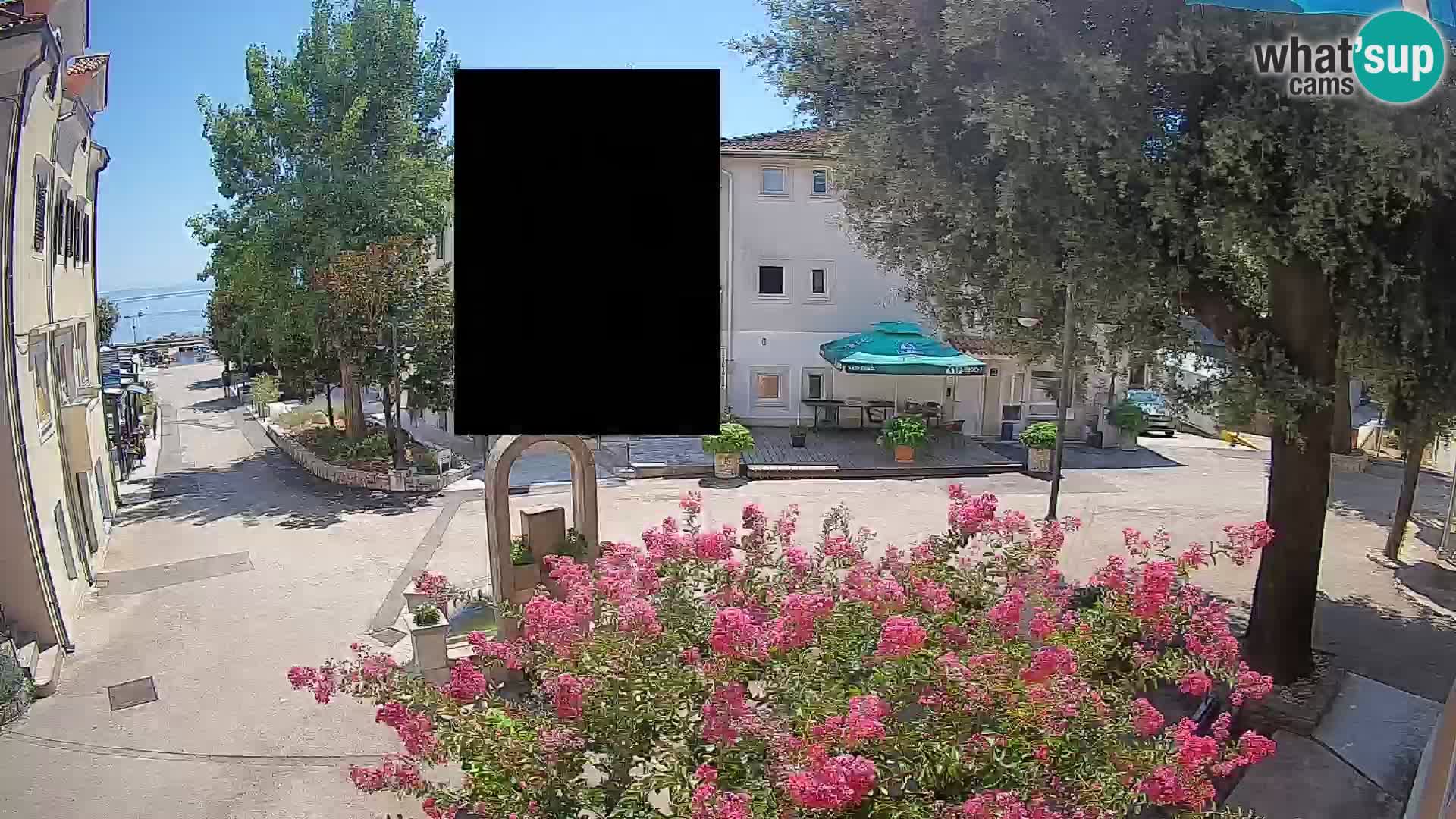 Webcam Mošćenička Draga Center – Live View of the Town Center