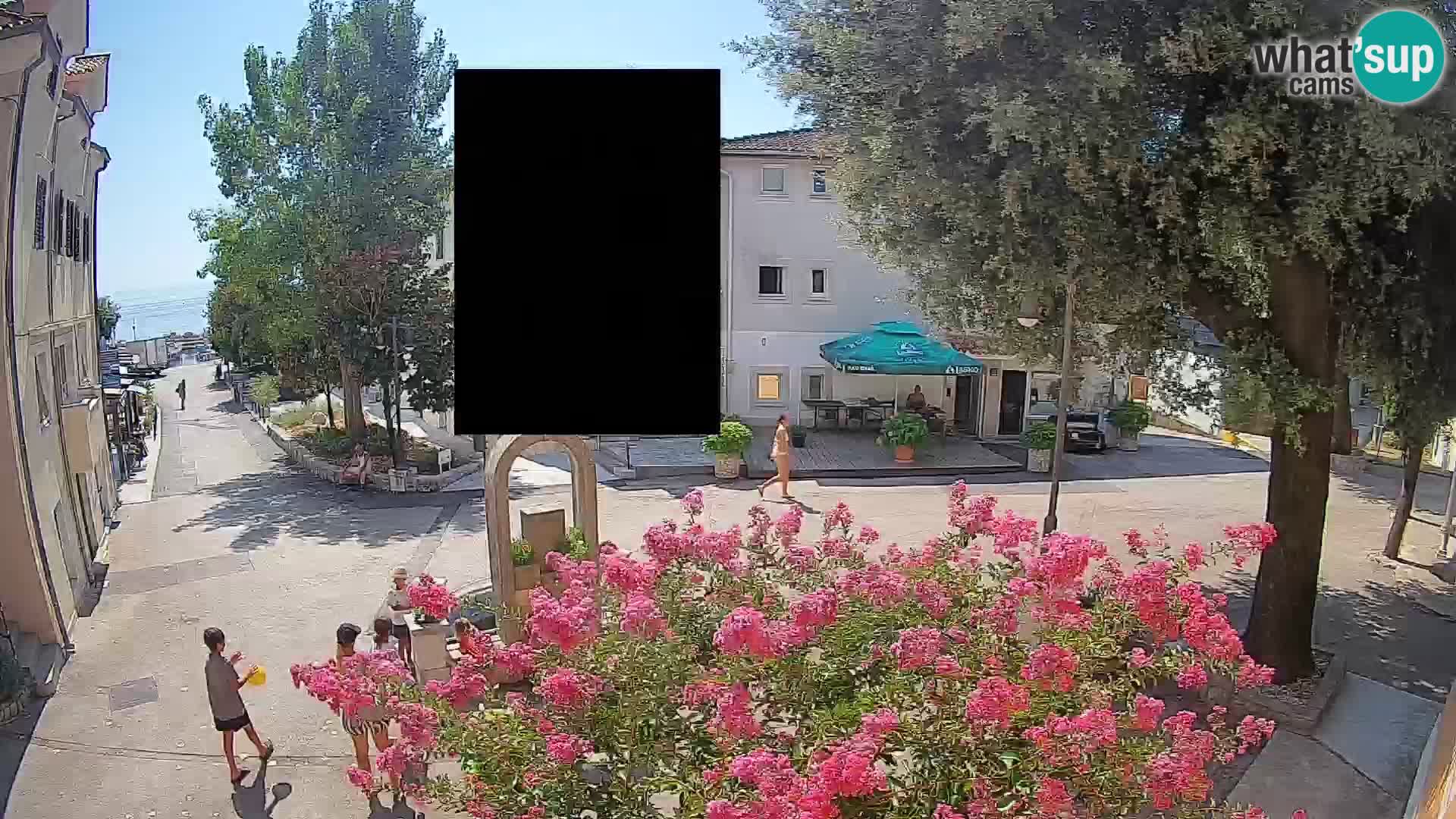 Webcam Mošćenička Draga Center – Live View of the Town Center