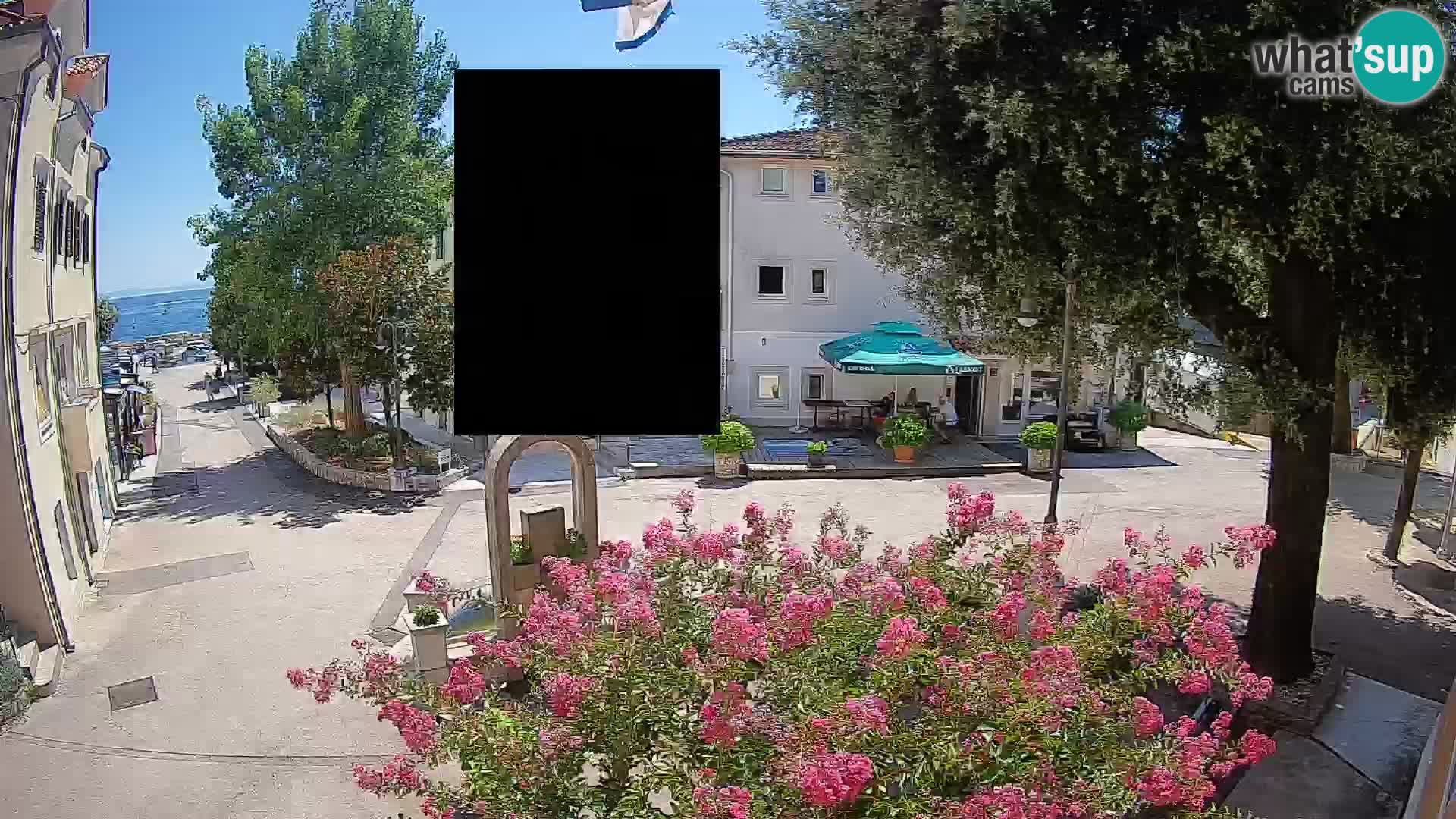 Web kamera centar Mošćeničke Drage – Pogled uživo
