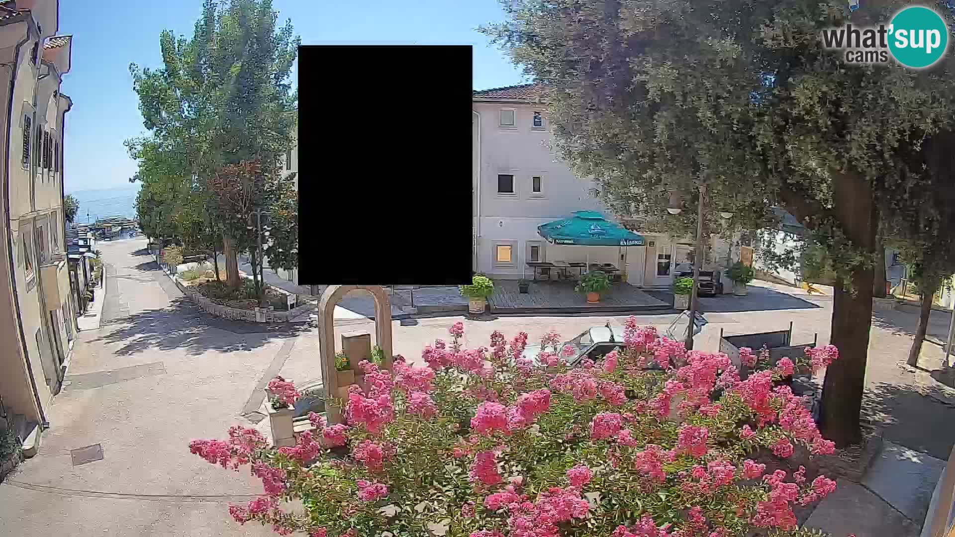Web kamera centar Mošćeničke Drage – Pogled uživo