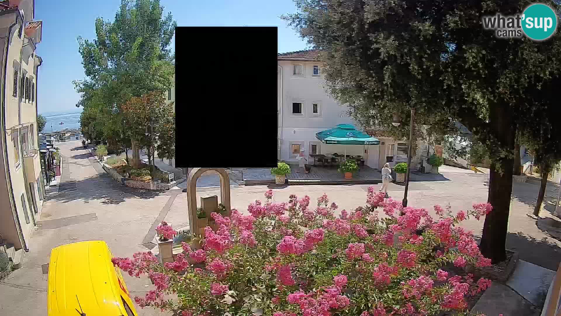 Webcam Mošćenička Draga Center – Live View of the Town Center