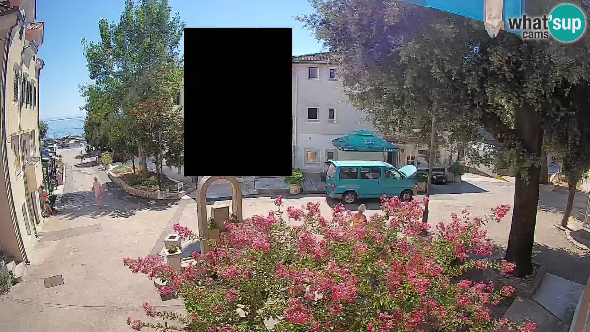 Webcam Mošćenička Draga Center – Live View of the Town Center