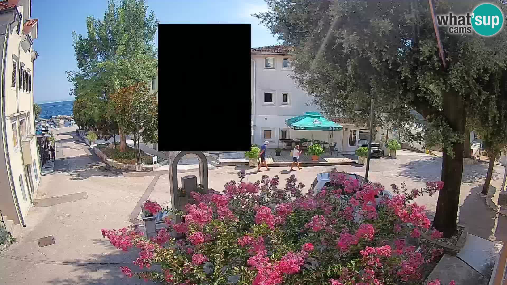 Spletna kamera center Mošćeniška Draga – Pogled v živo