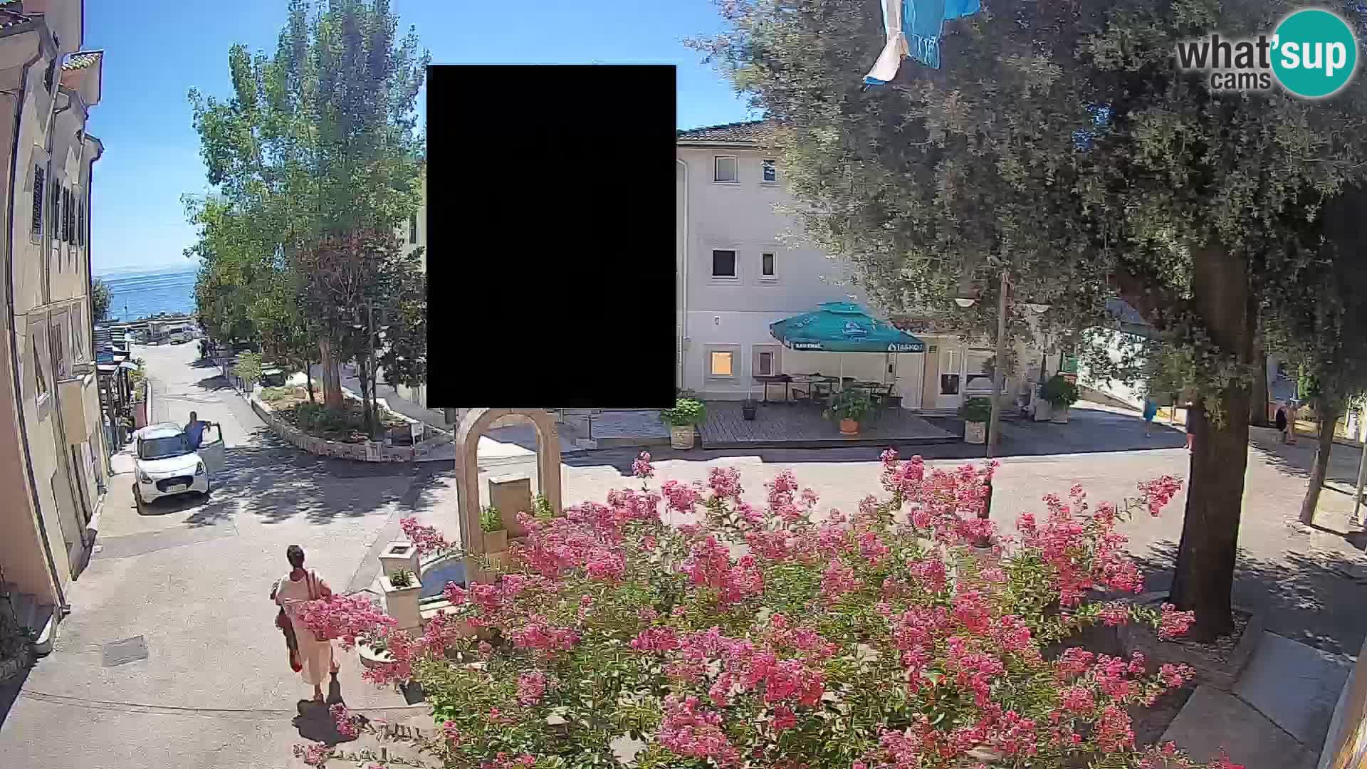 Webcam Mošćenička Draga Center – Live View of the Town Center