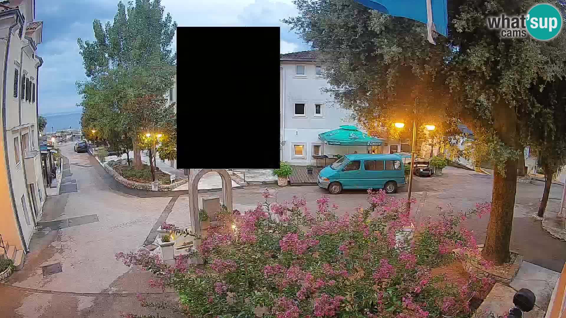 Spletna kamera center Mošćeniška Draga – Pogled v živo