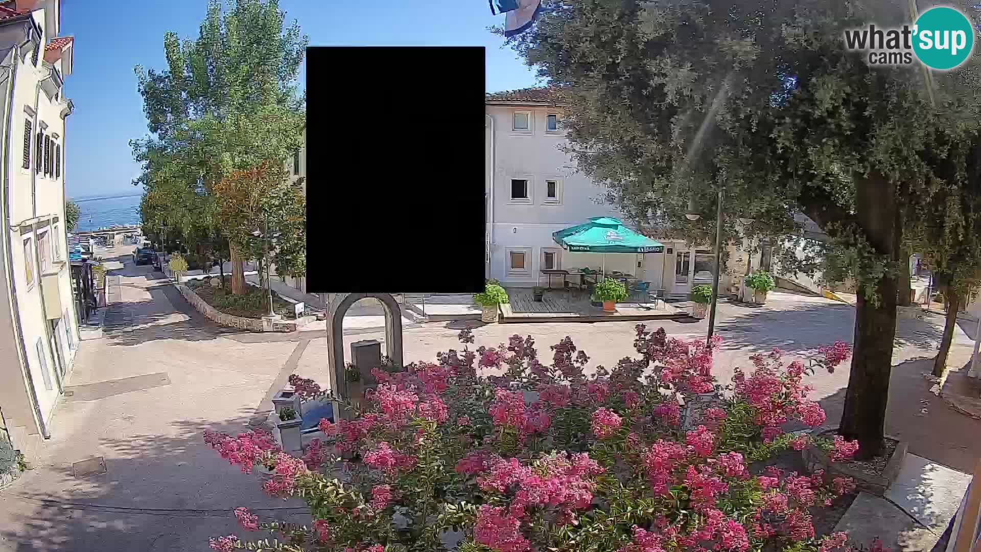 Spletna kamera center Mošćeniška Draga – Pogled v živo