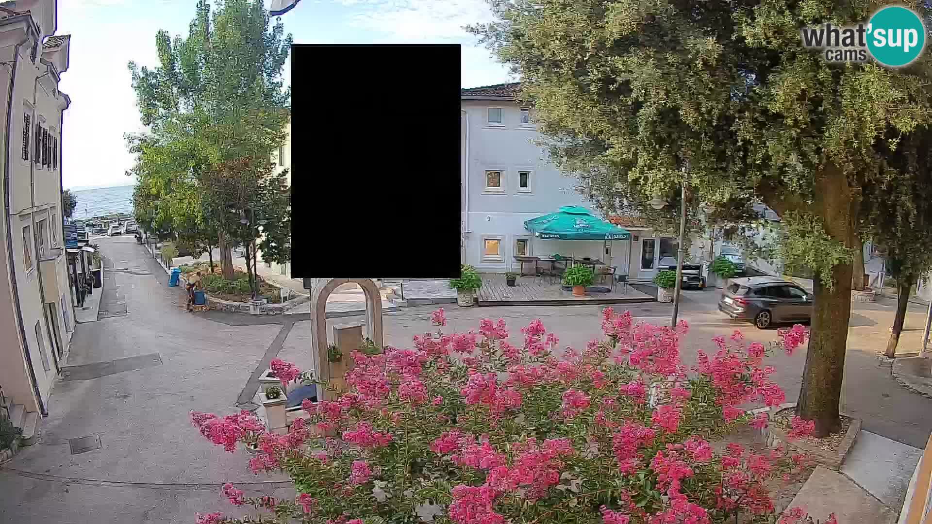Spletna kamera center Mošćeniška Draga – Pogled v živo