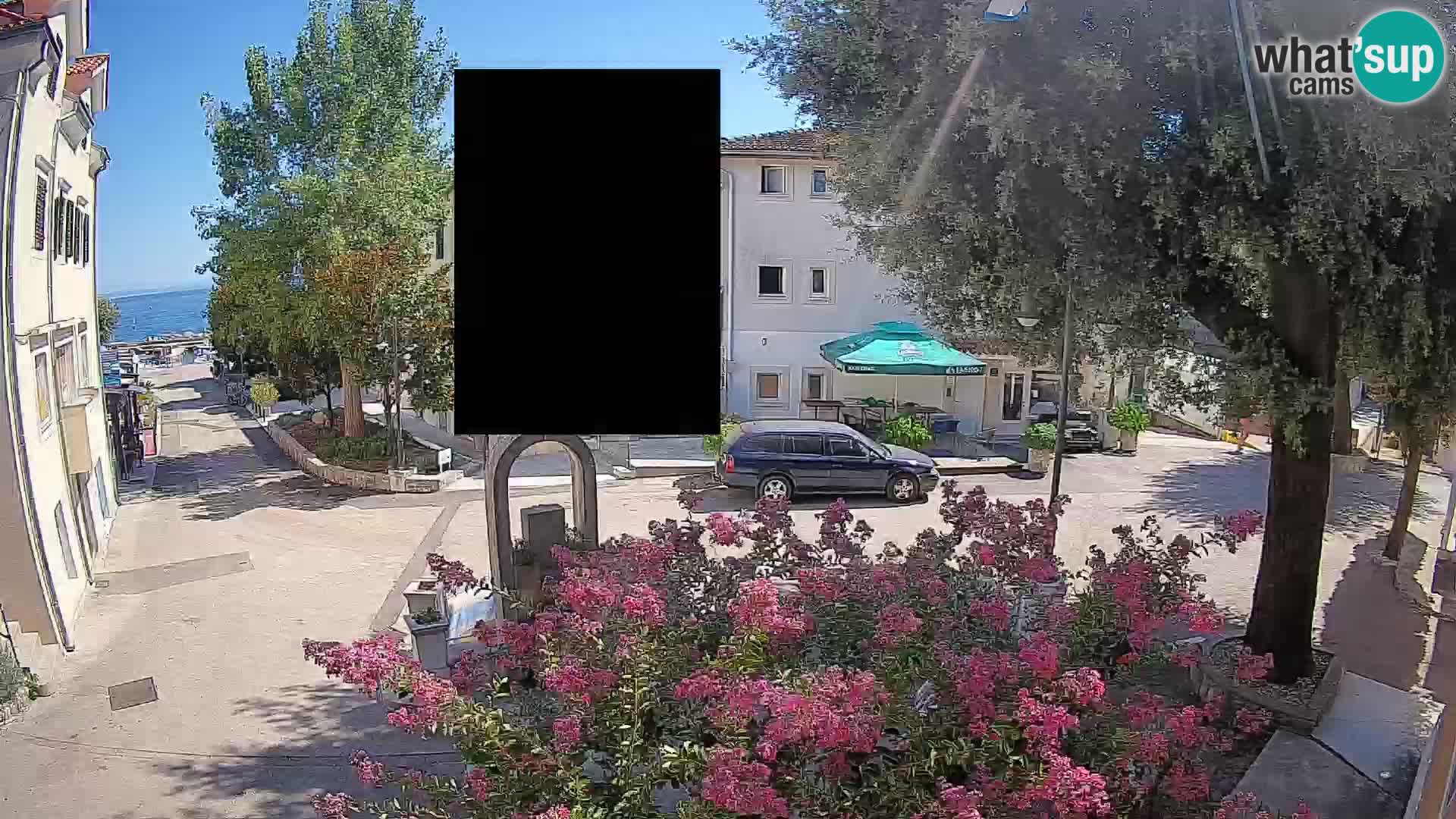 Webcam Mošćenička Draga Center – Live View of the Town Center