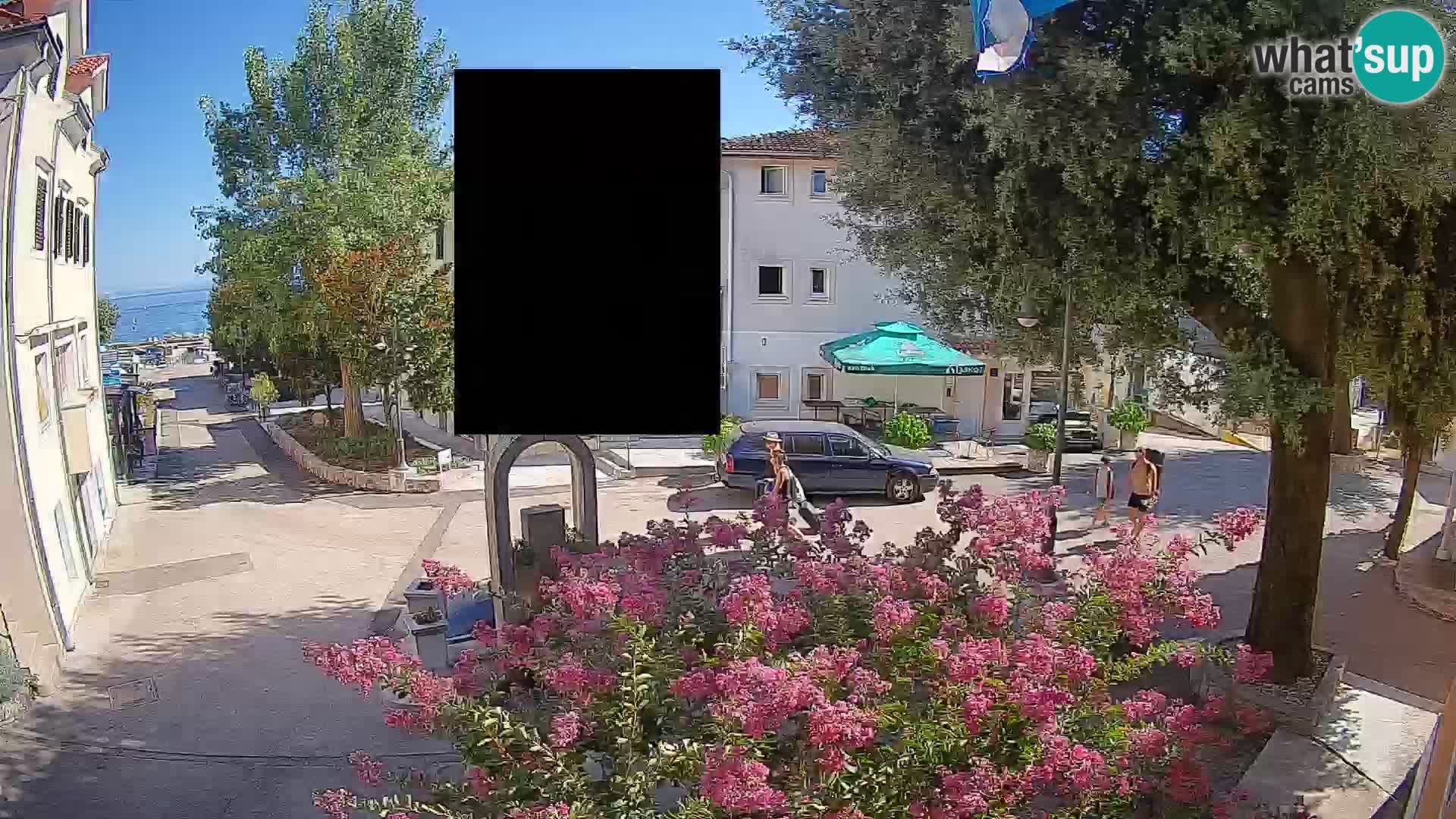 Web kamera centar Mošćeničke Drage – Pogled uživo