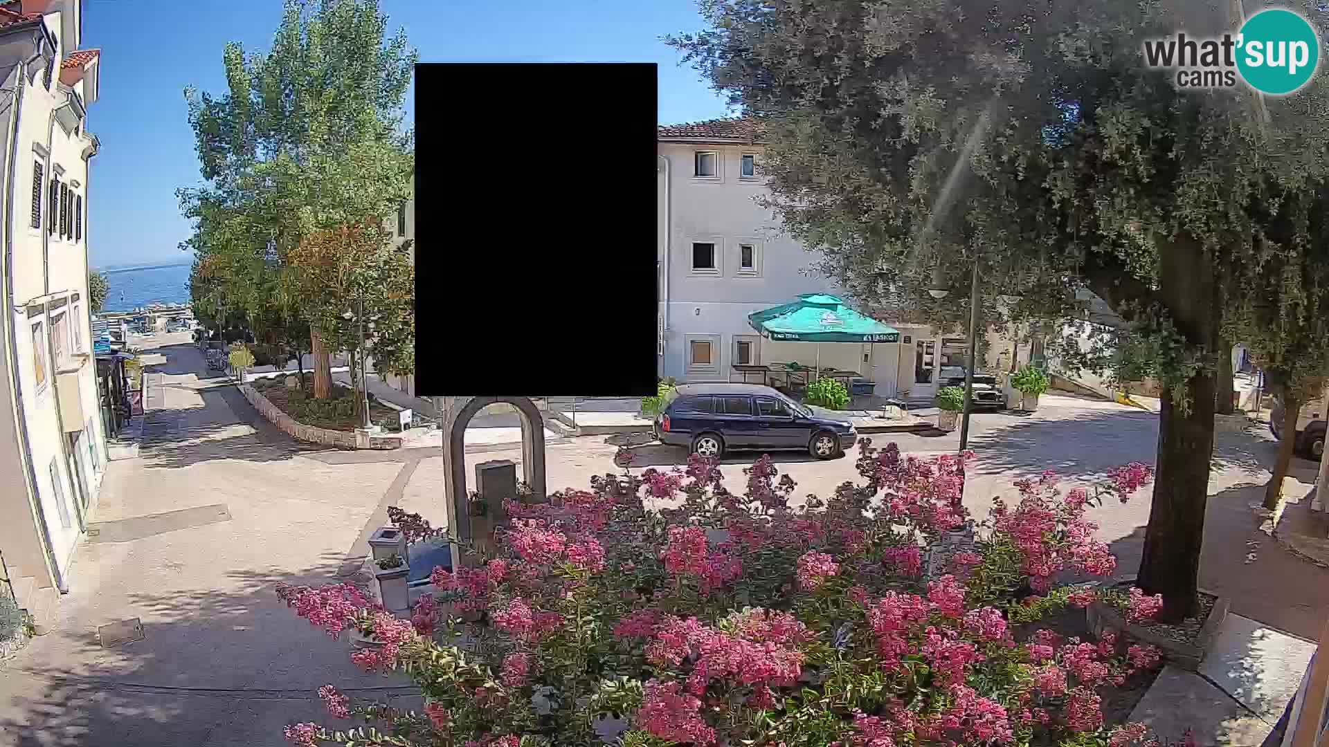 Webcam Mošćenička Draga Center – Live View of the Town Center