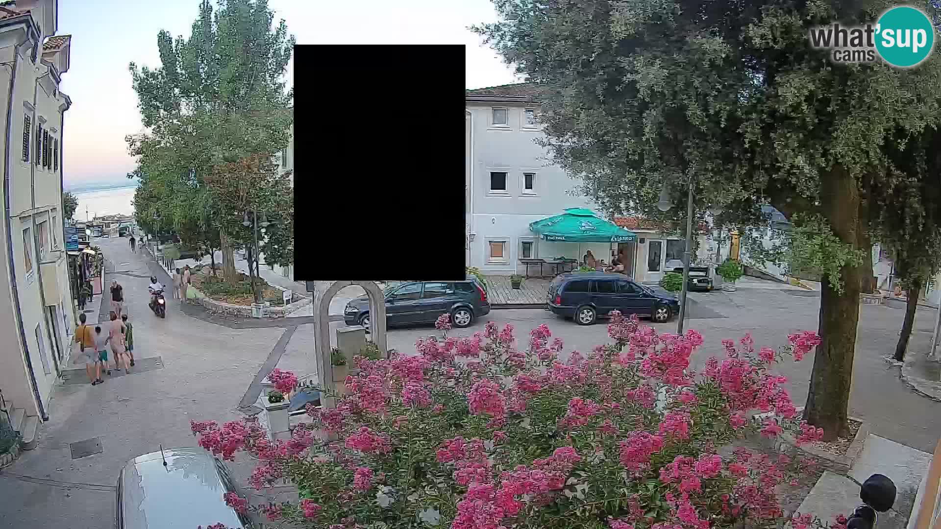 Web kamera centar Mošćeničke Drage – Pogled uživo