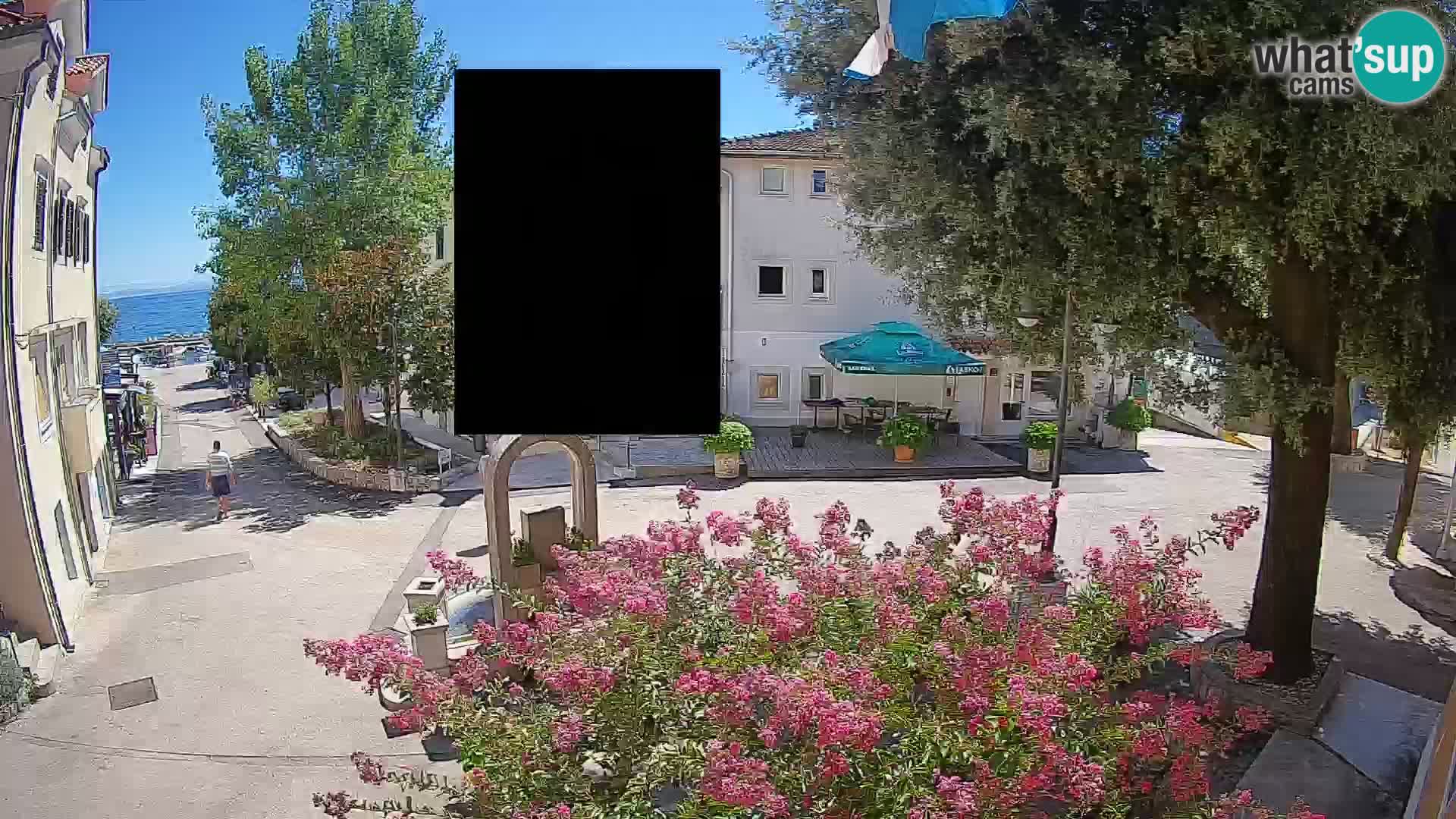 Webcam Mošćenička Draga Center – Live View of the Town Center