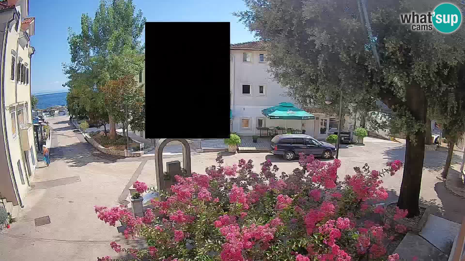 Webcam Mošćenička Draga Center – Live View of the Town Center