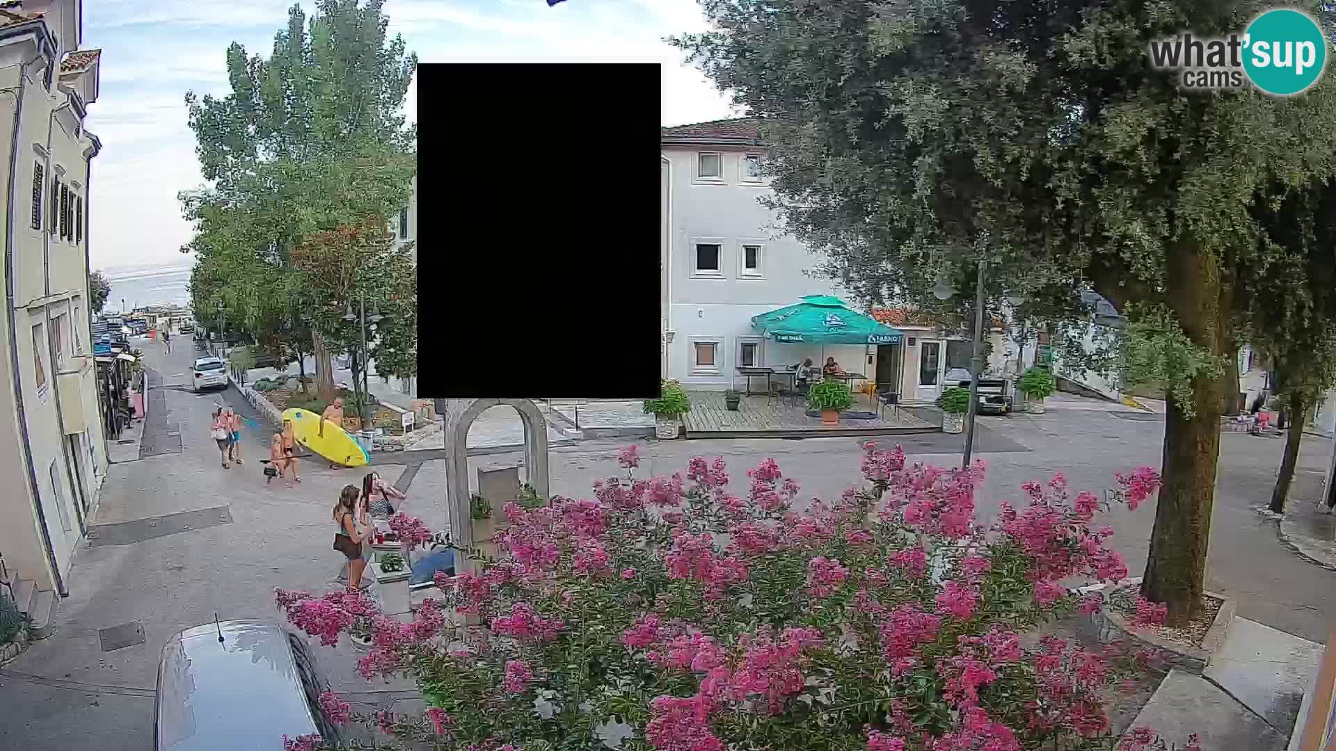 Webcam Mošćenička Draga Center – Live View of the Town Center