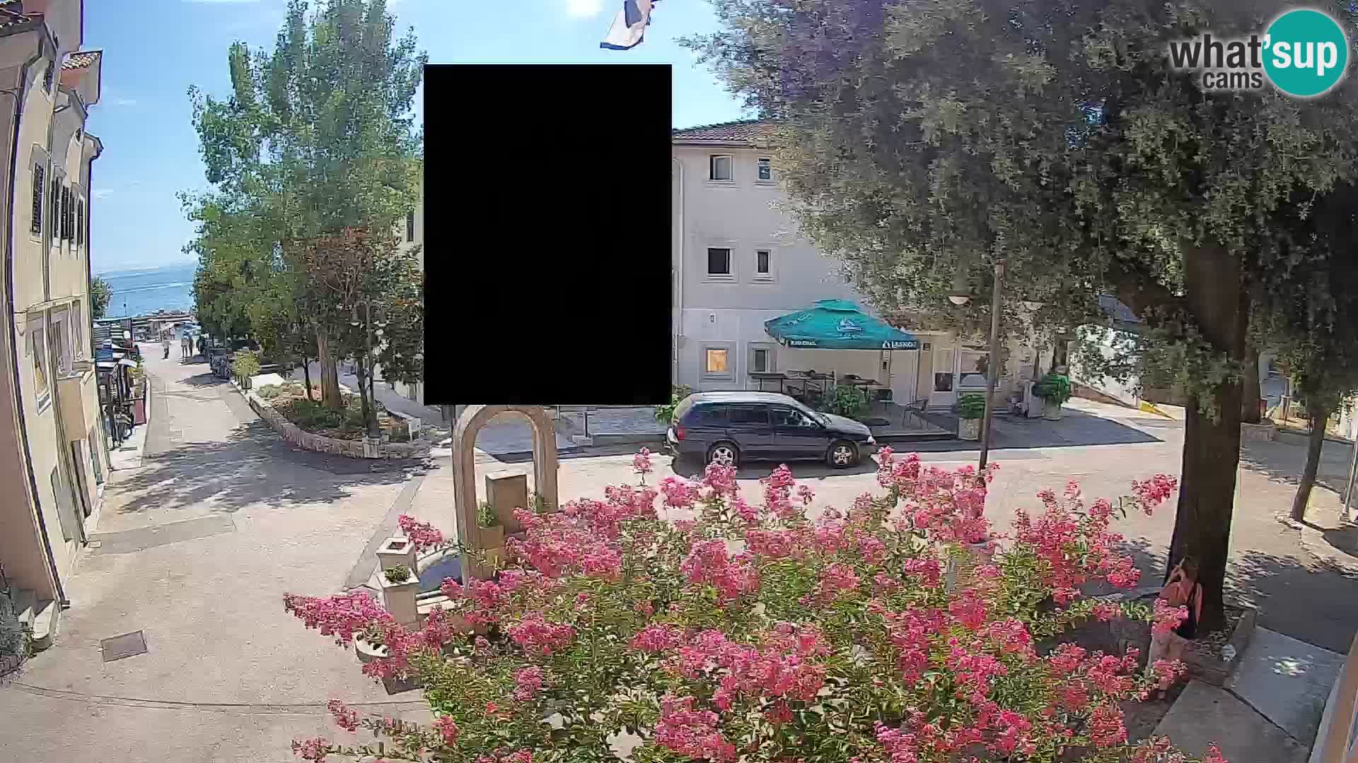 Web kamera centar Mošćeničke Drage – Pogled uživo