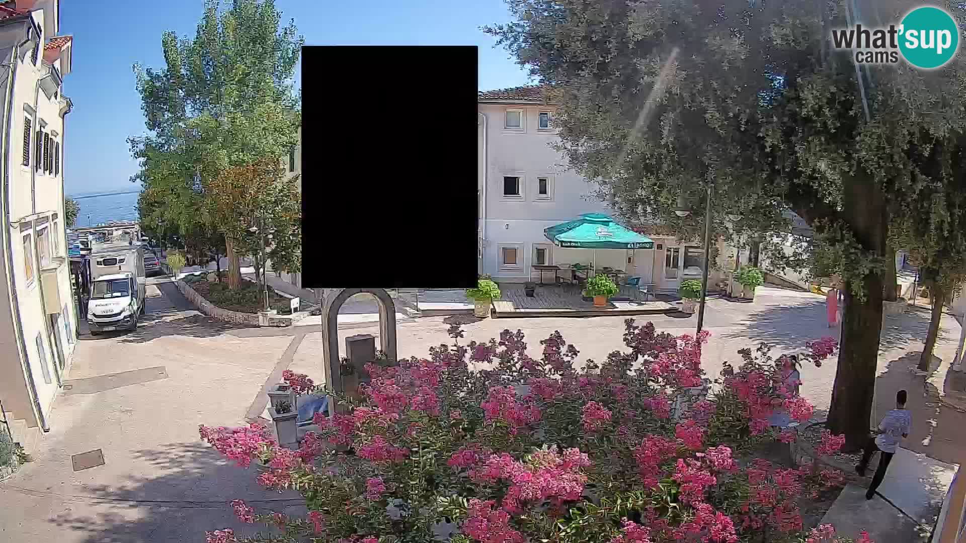 Webcam Mošćenička Draga Center – Live View of the Town Center