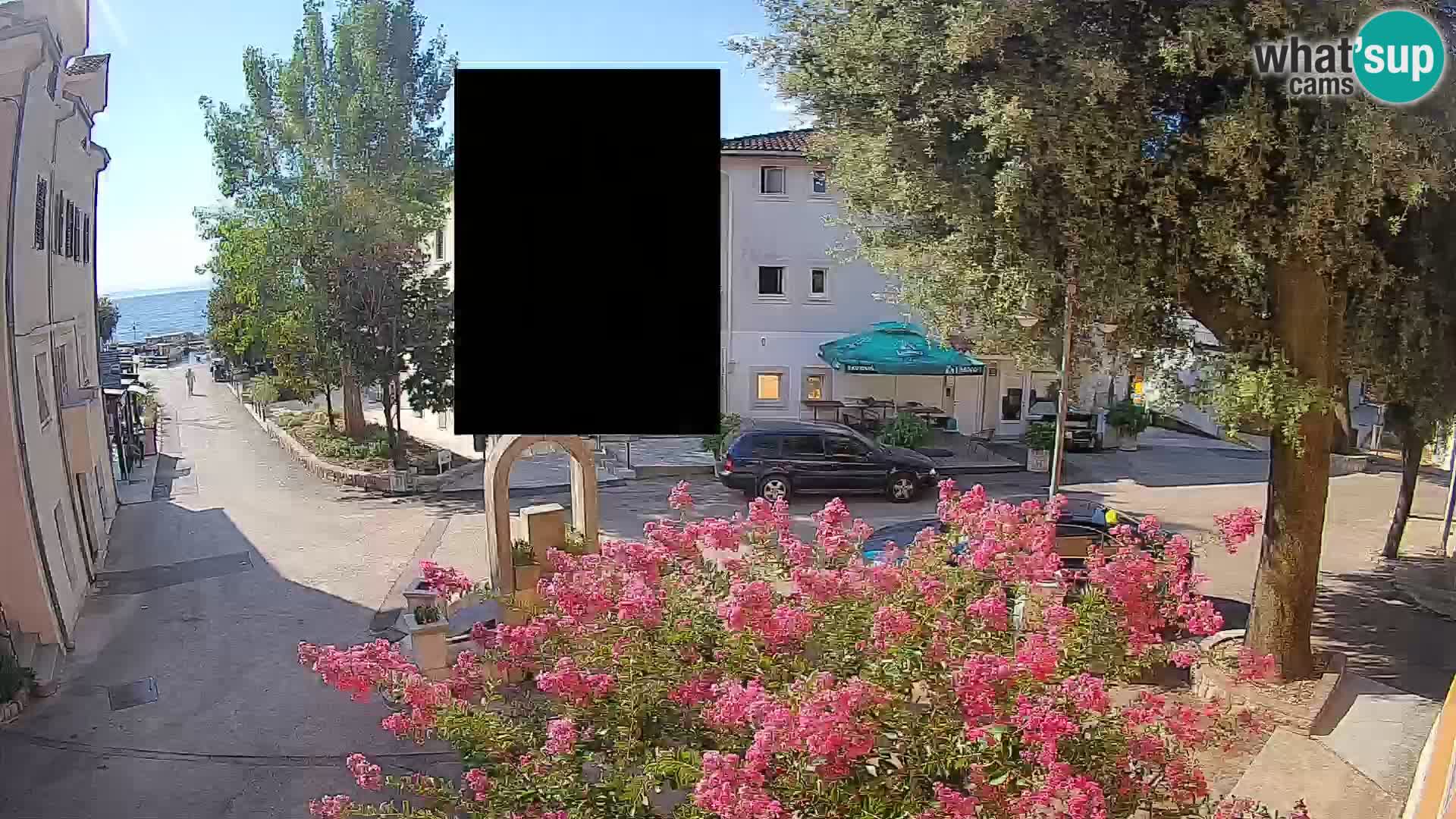 Spletna kamera center Mošćeniška Draga – Pogled v živo