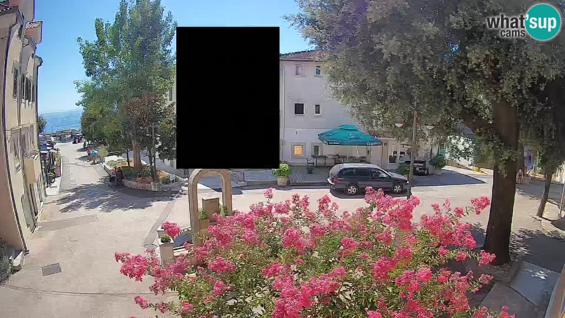Webcam Mošćenička Draga Center – Live View of the Town Center
